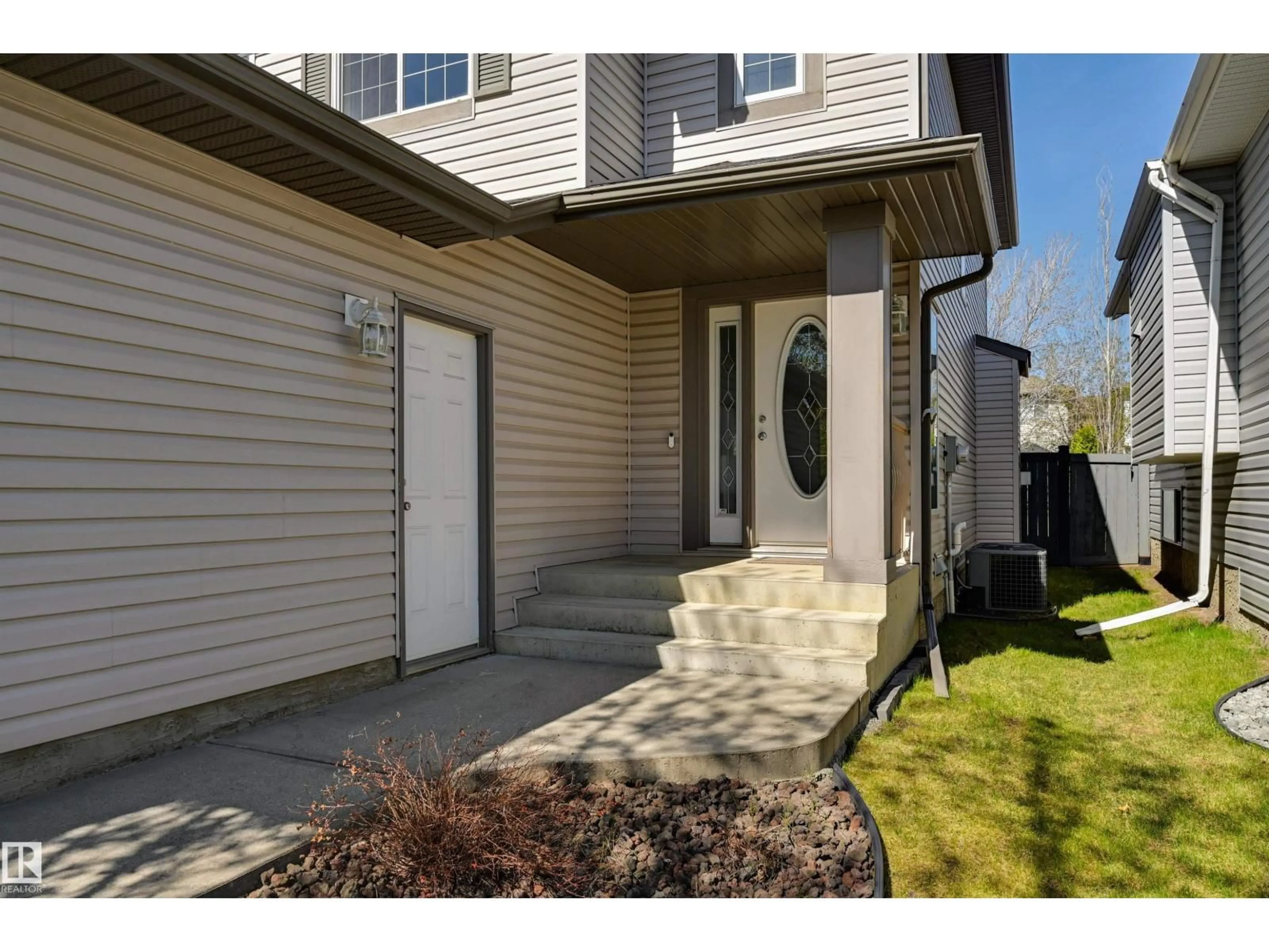 Unknown for 2208 BAKER CL, Edmonton Alberta T6W1G9