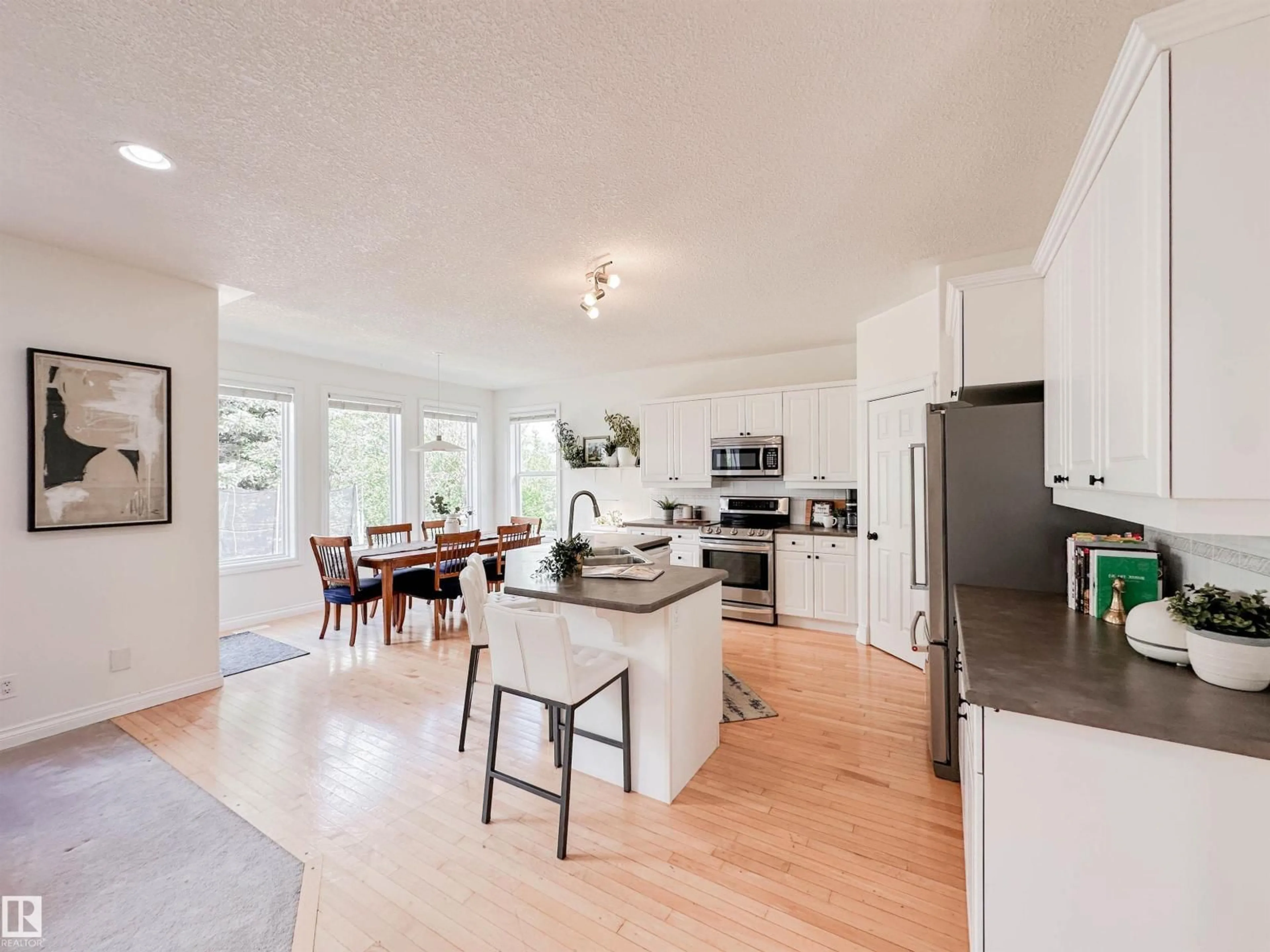 Open concept kitchen, unknown for 10 ORLEANS CT, St. Albert Alberta T8N6V9