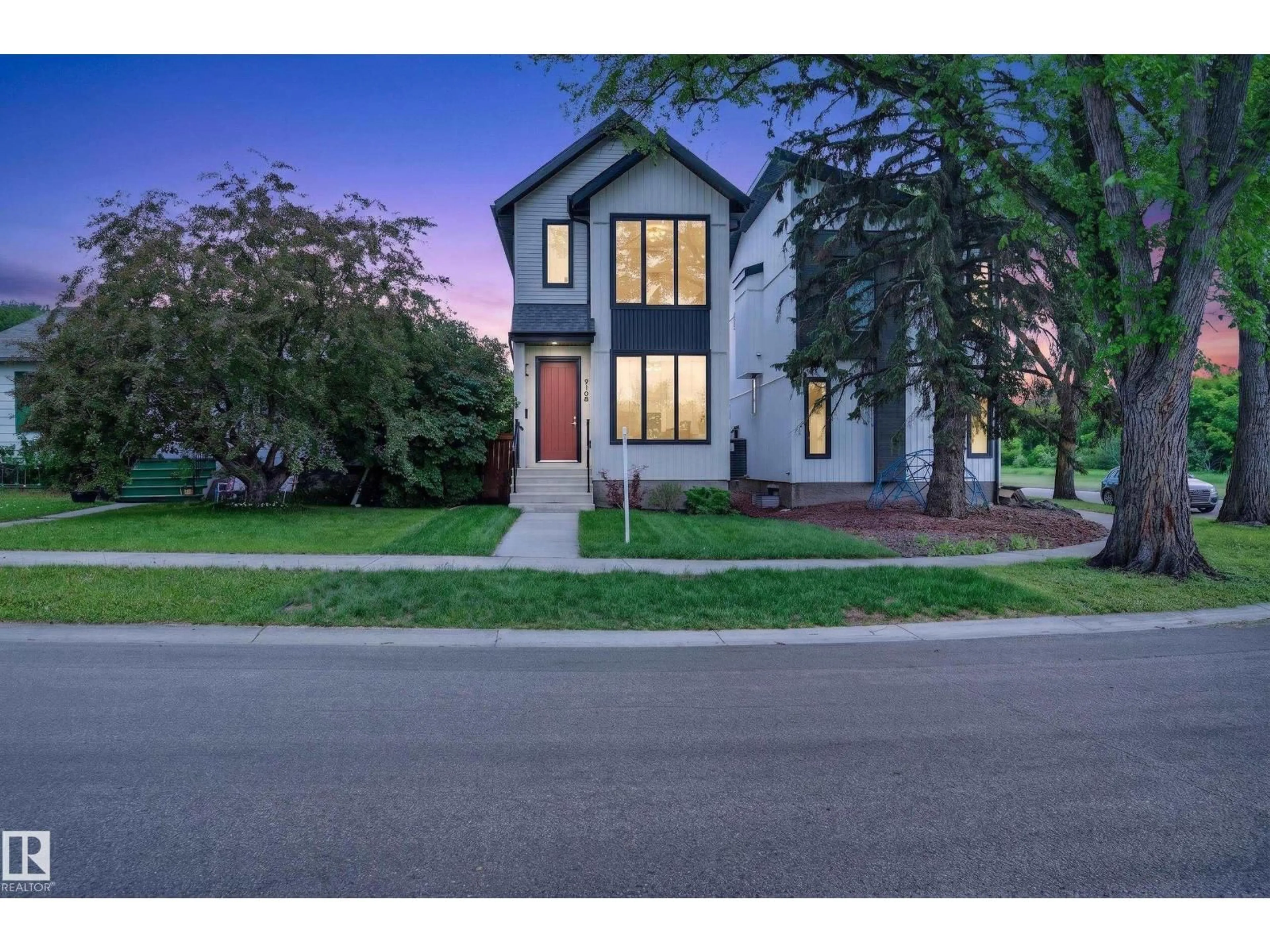 Home with brick exterior material, street for 9108 64 AV, Edmonton Alberta T6E0H7
