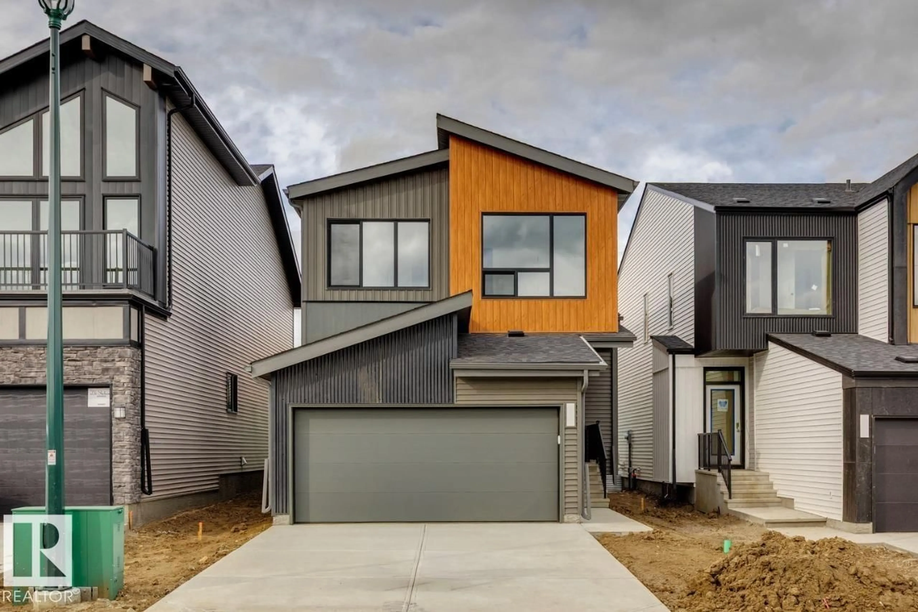 Home with vinyl exterior material, street for 202 STETSON LO, Ardrossan Alberta T8E2E4