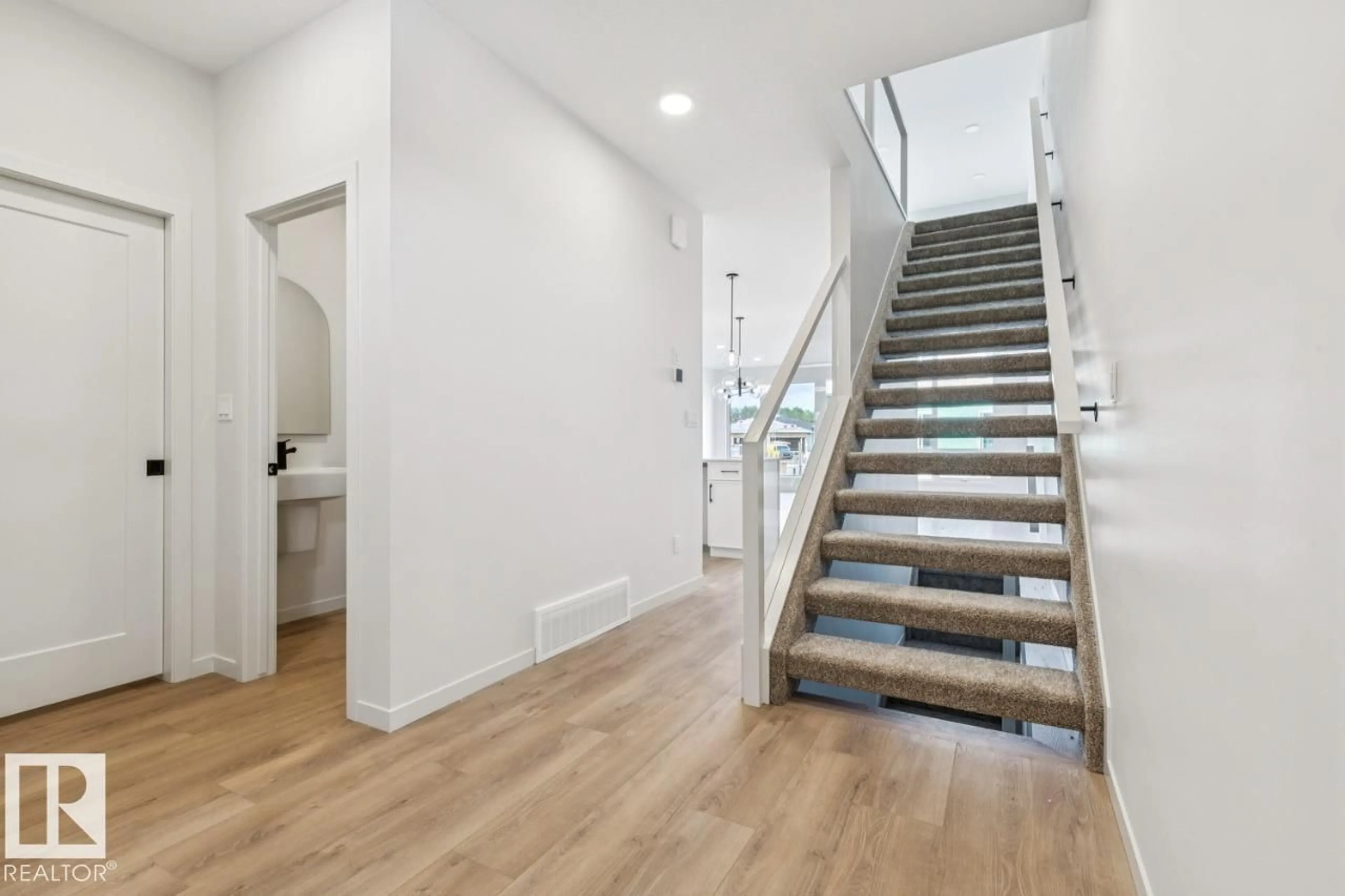 Stairs for 202 STETSON LO, Ardrossan Alberta T8E2E4