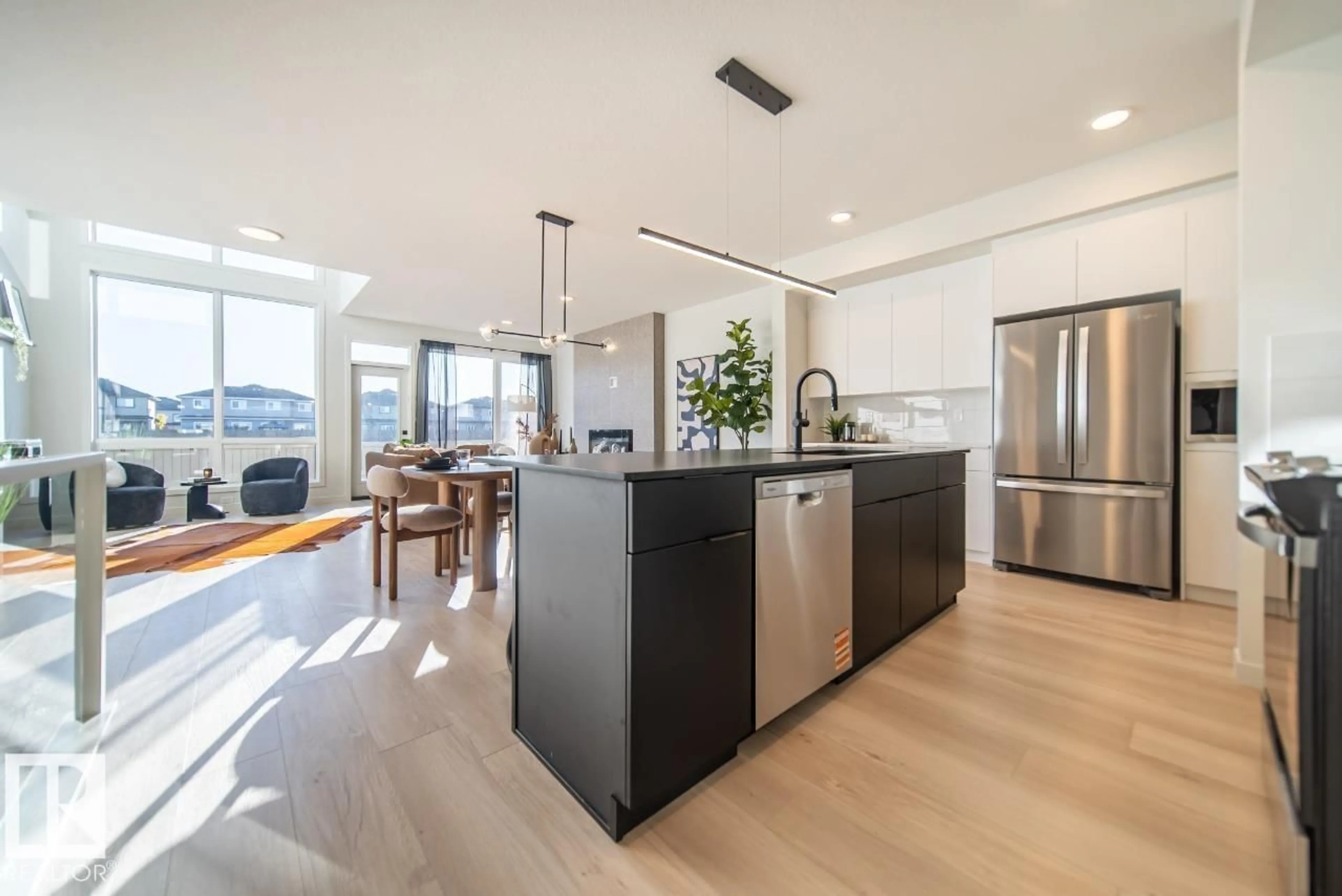 Open concept kitchen, unknown for 202 STETSON LO, Ardrossan Alberta T8E2E4
