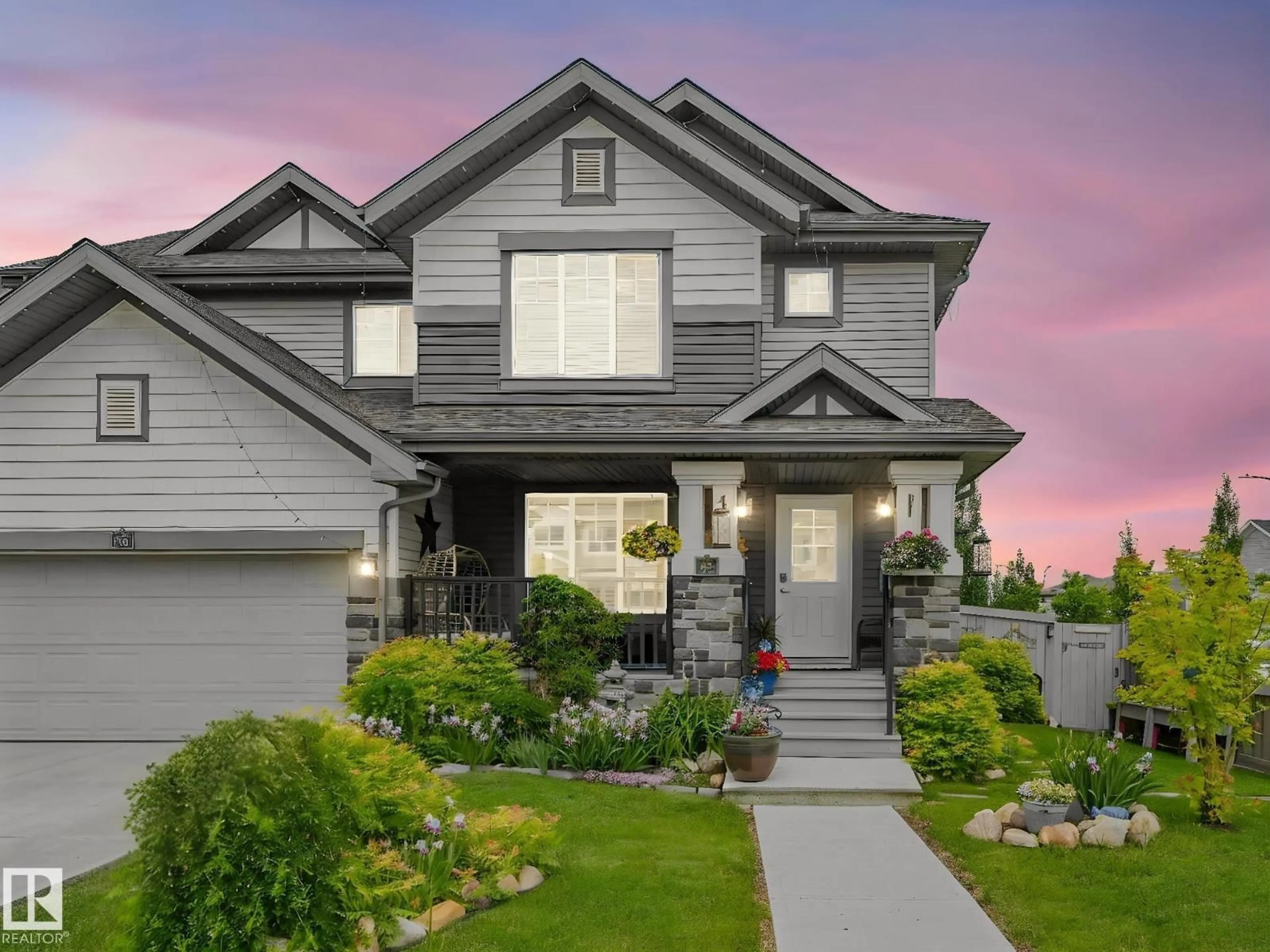 Home with vinyl exterior material, street for 52 SIERRA WD, Fort Saskatchewan Alberta T8L0T3