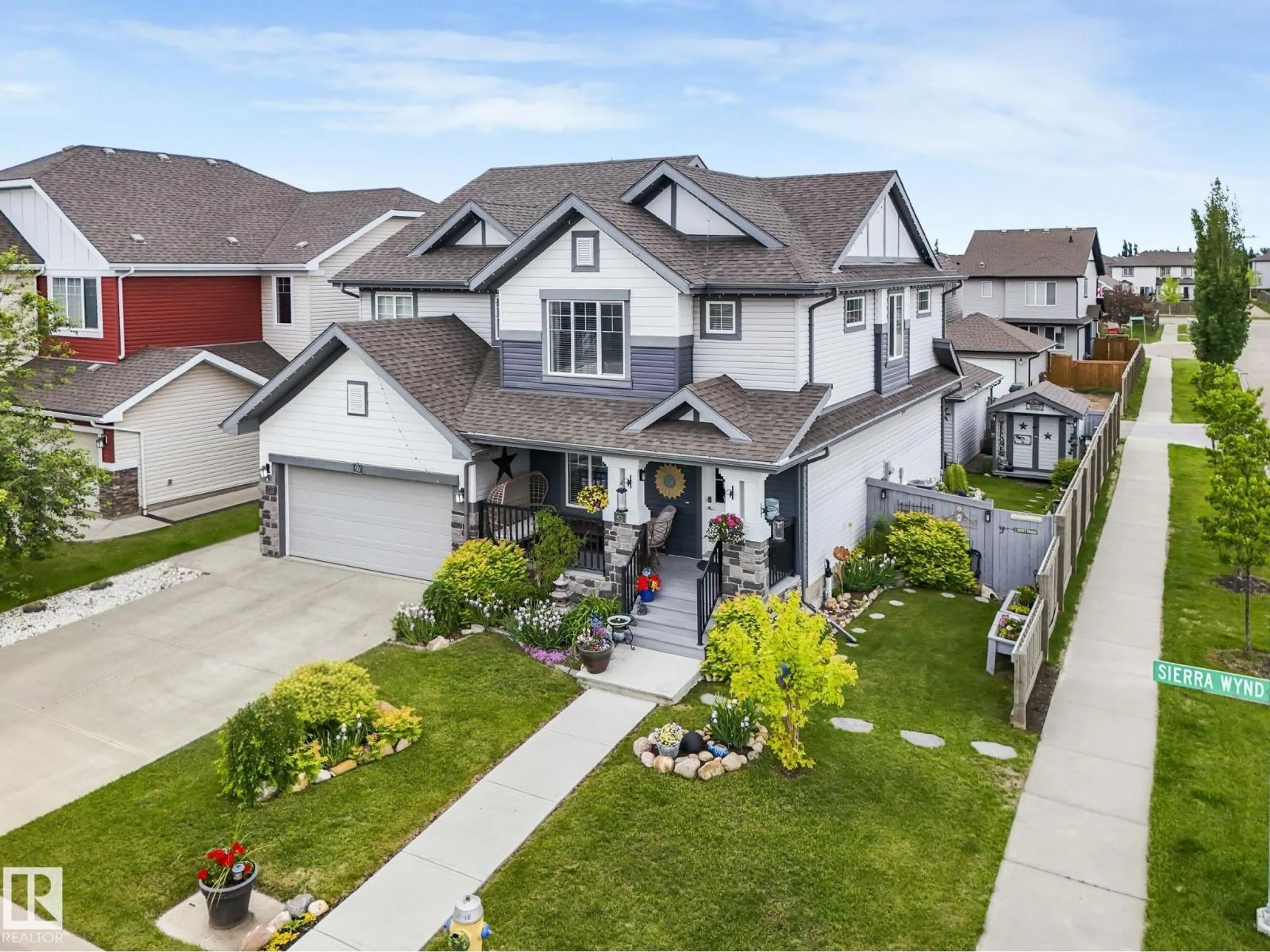 A pic from outside/outdoor area/front of a property/back of a property/a pic from drone, street for 52 SIERRA WD, Fort Saskatchewan Alberta T8L0T3
