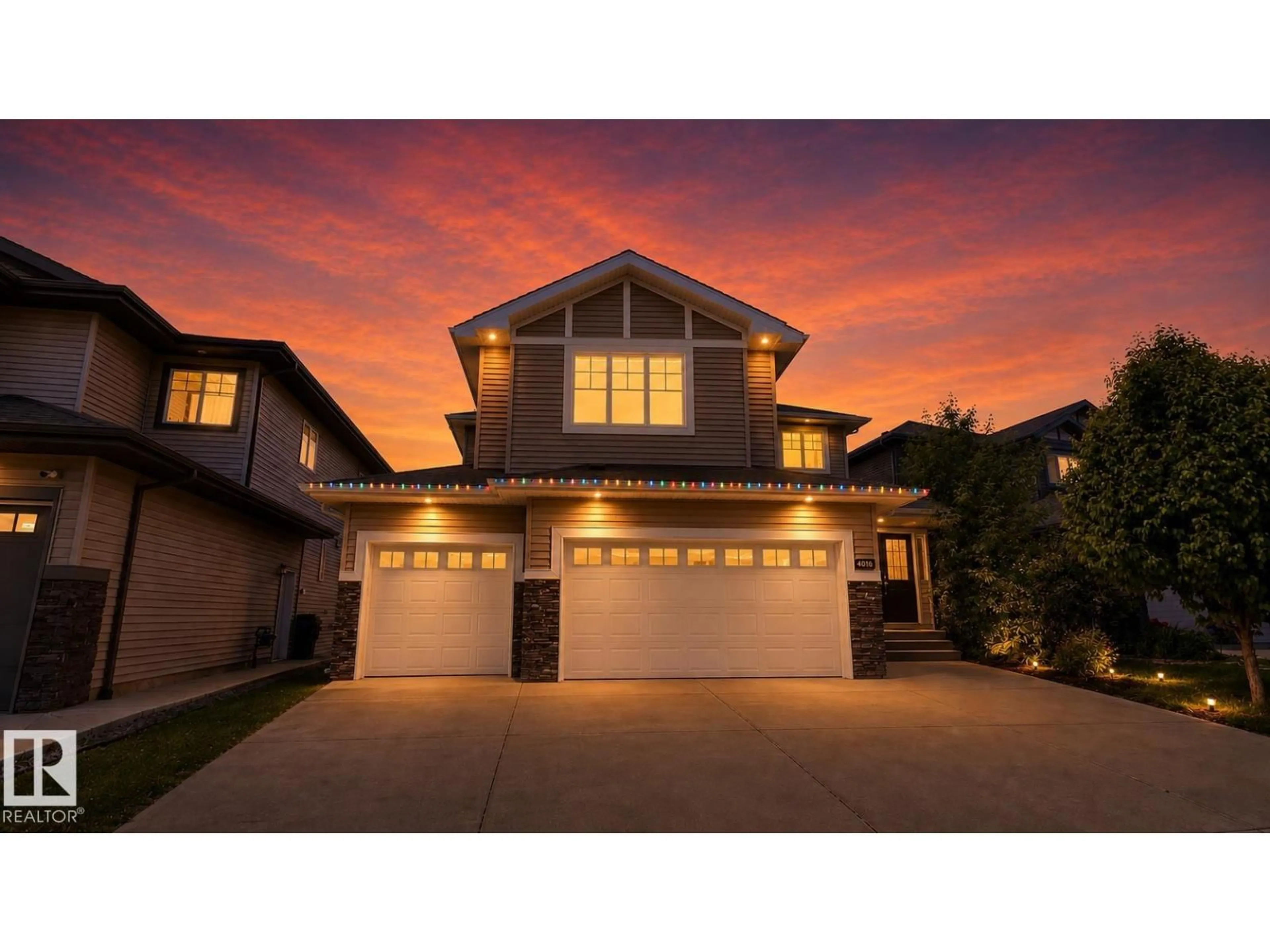 Home with vinyl exterior material, street for 4016 8 ST, Edmonton Alberta T6T0T3