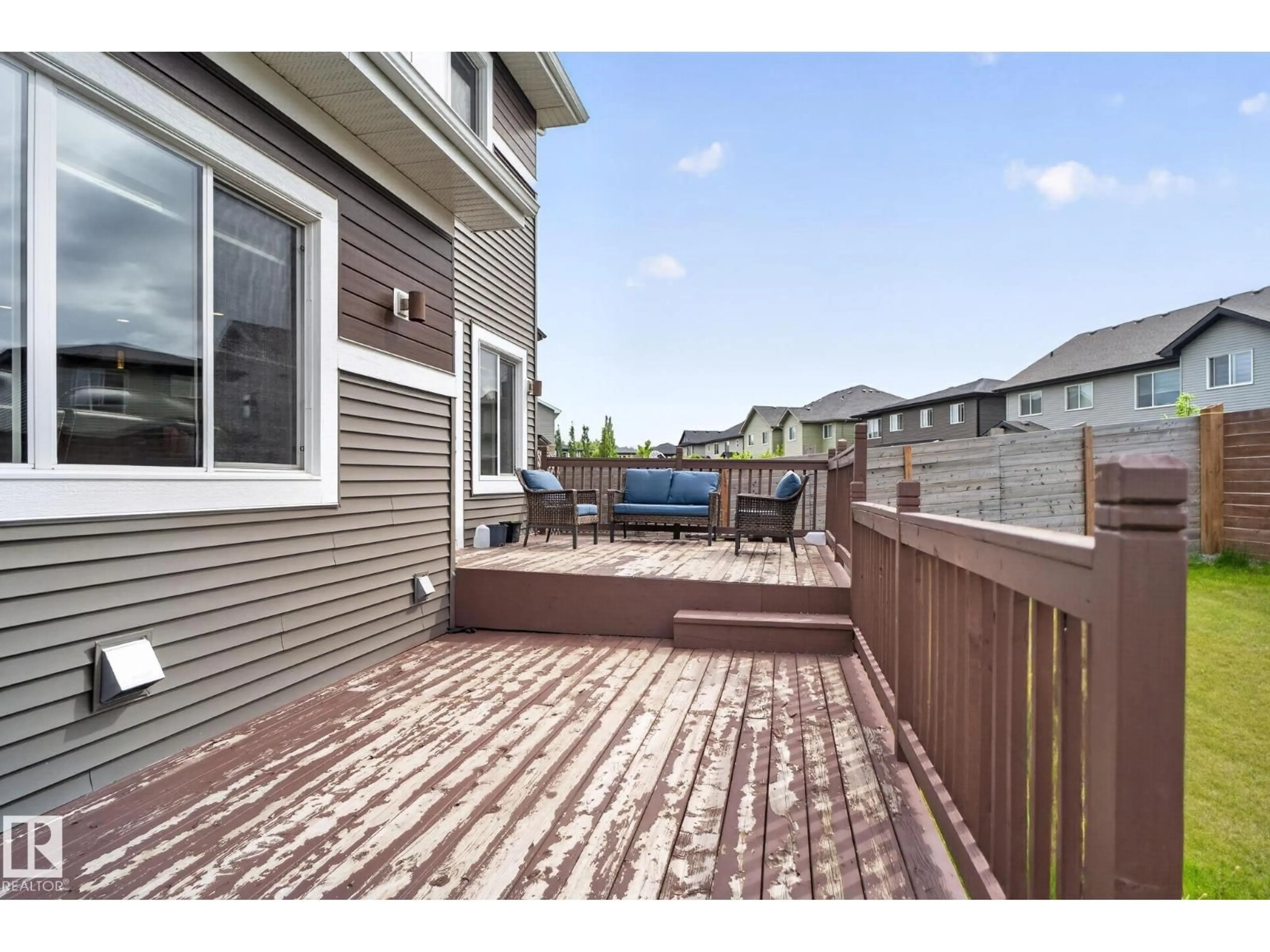 Patio, street for SW - 704 39 ST, Edmonton Alberta T6X2E9