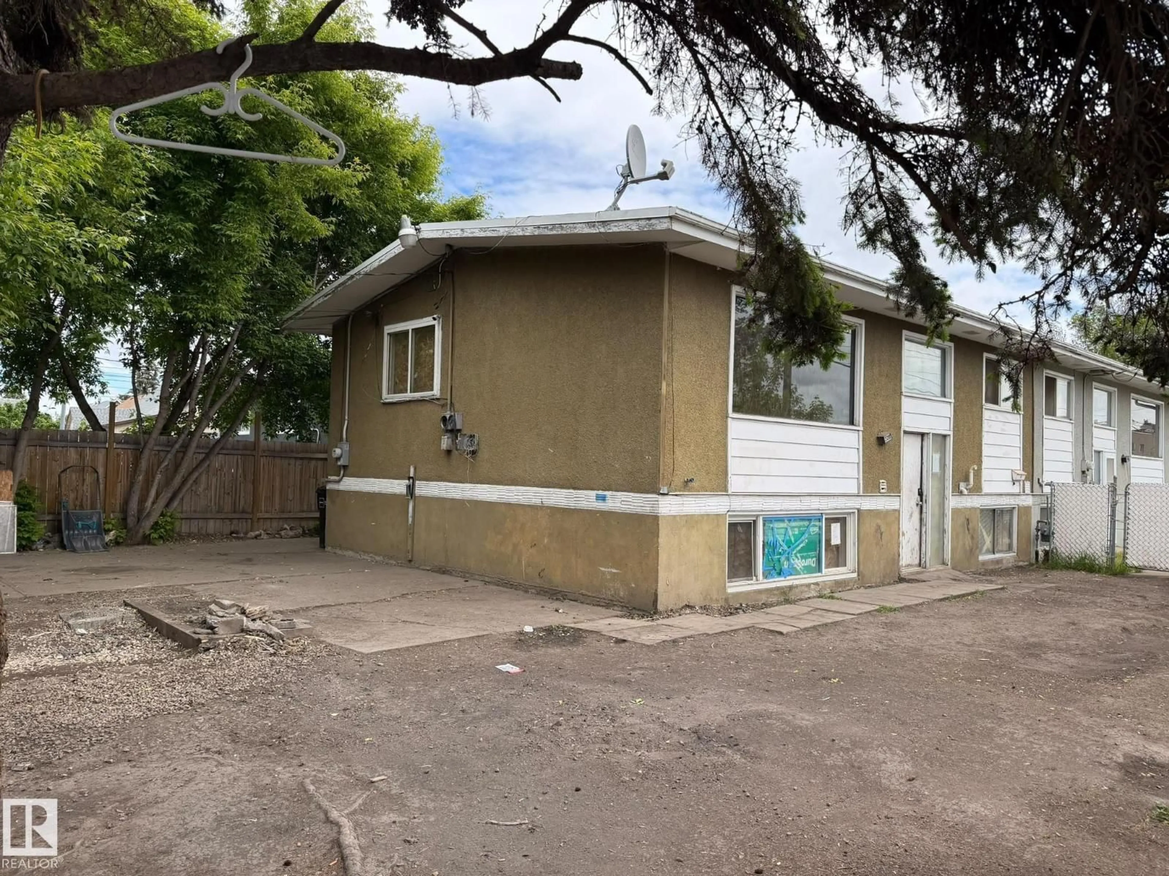 Unknown for NW - 13208 91 ST, Edmonton Alberta T5E3P7