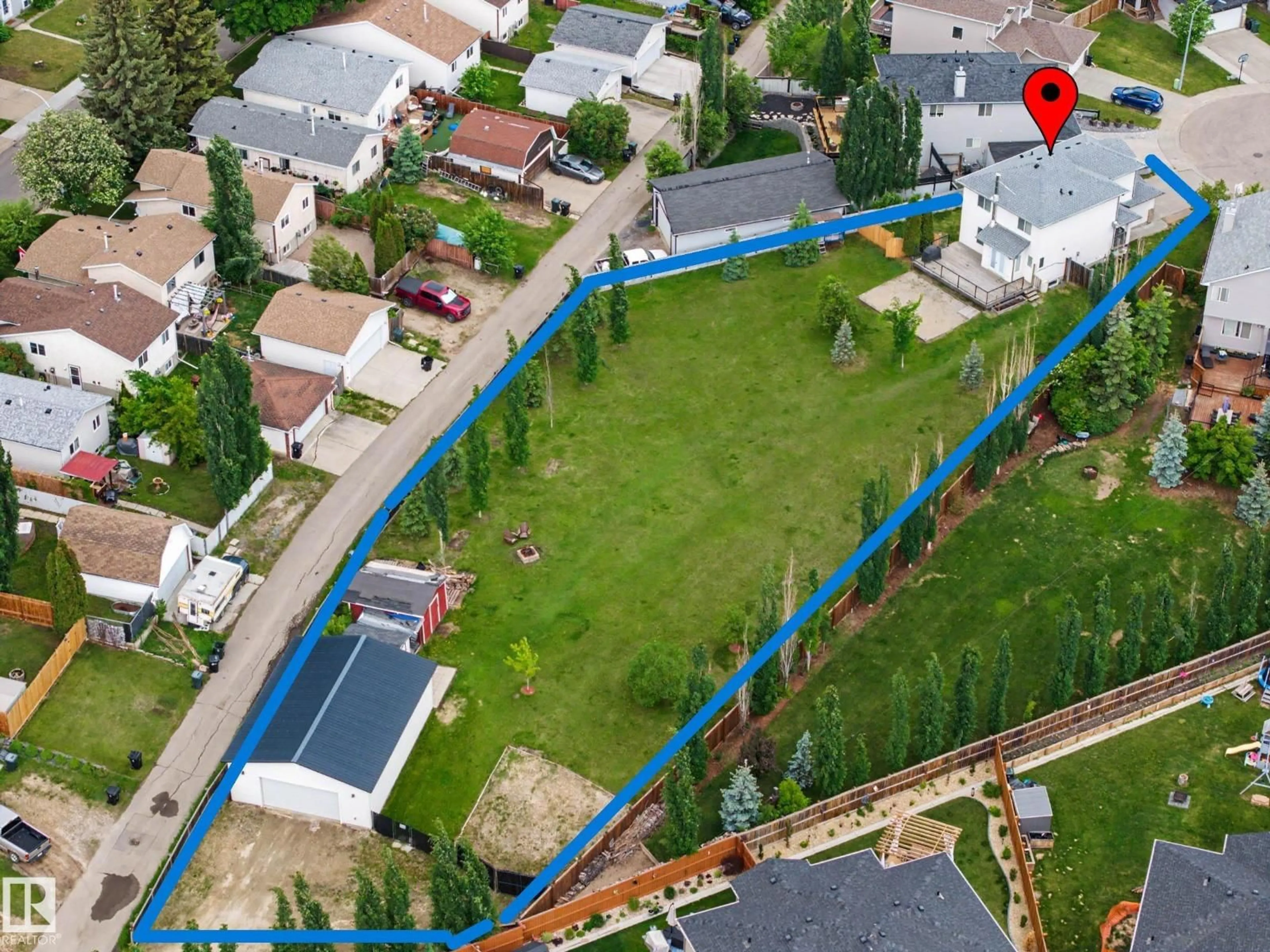 A pic from outside/outdoor area/front of a property/back of a property/a pic from drone, street for 62 GREYSTONE CR, Spruce Grove Alberta T7A0A7