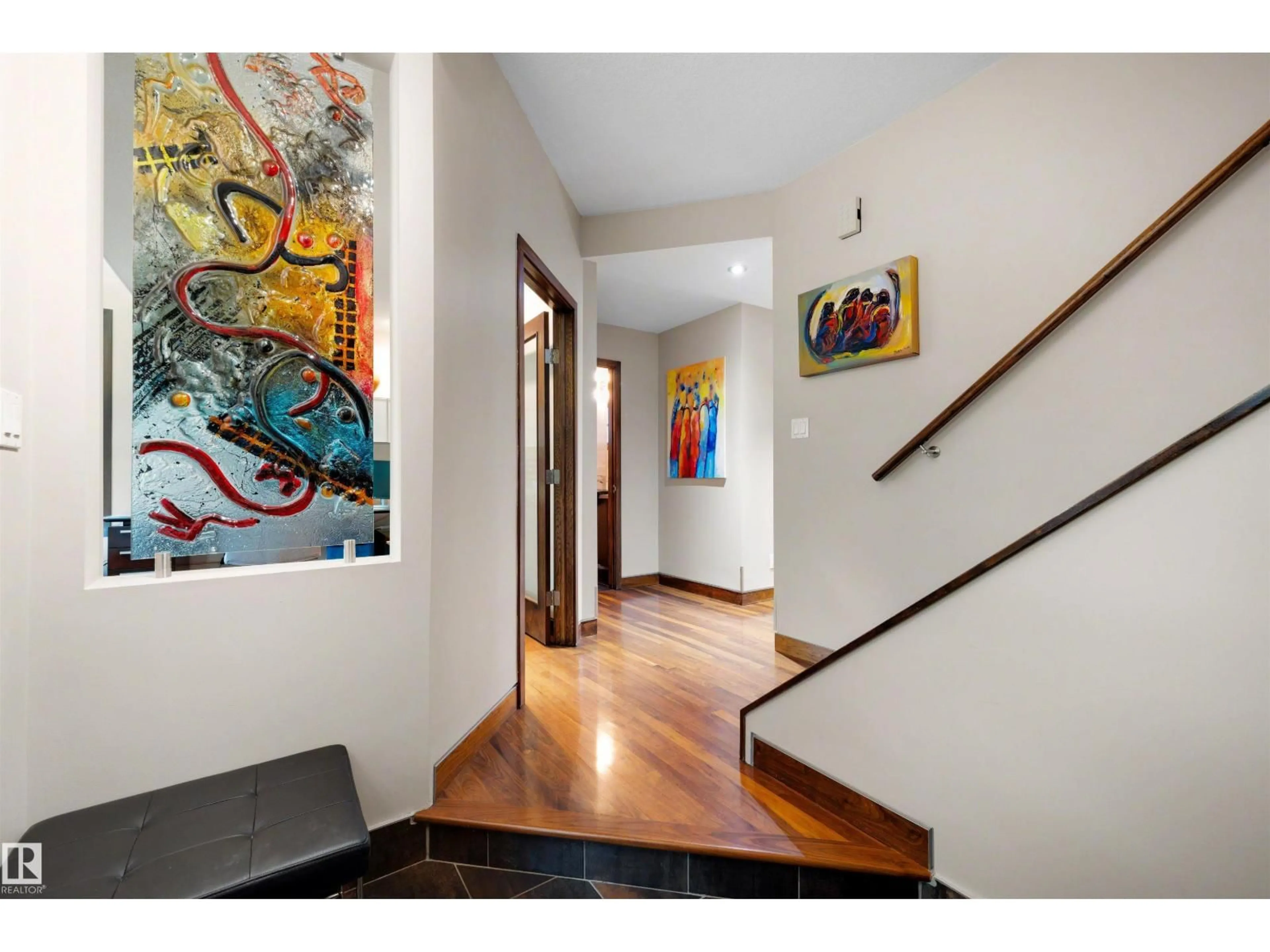 Indoor entryway for NW - 9726 94 ST, Edmonton Alberta T6C3V9