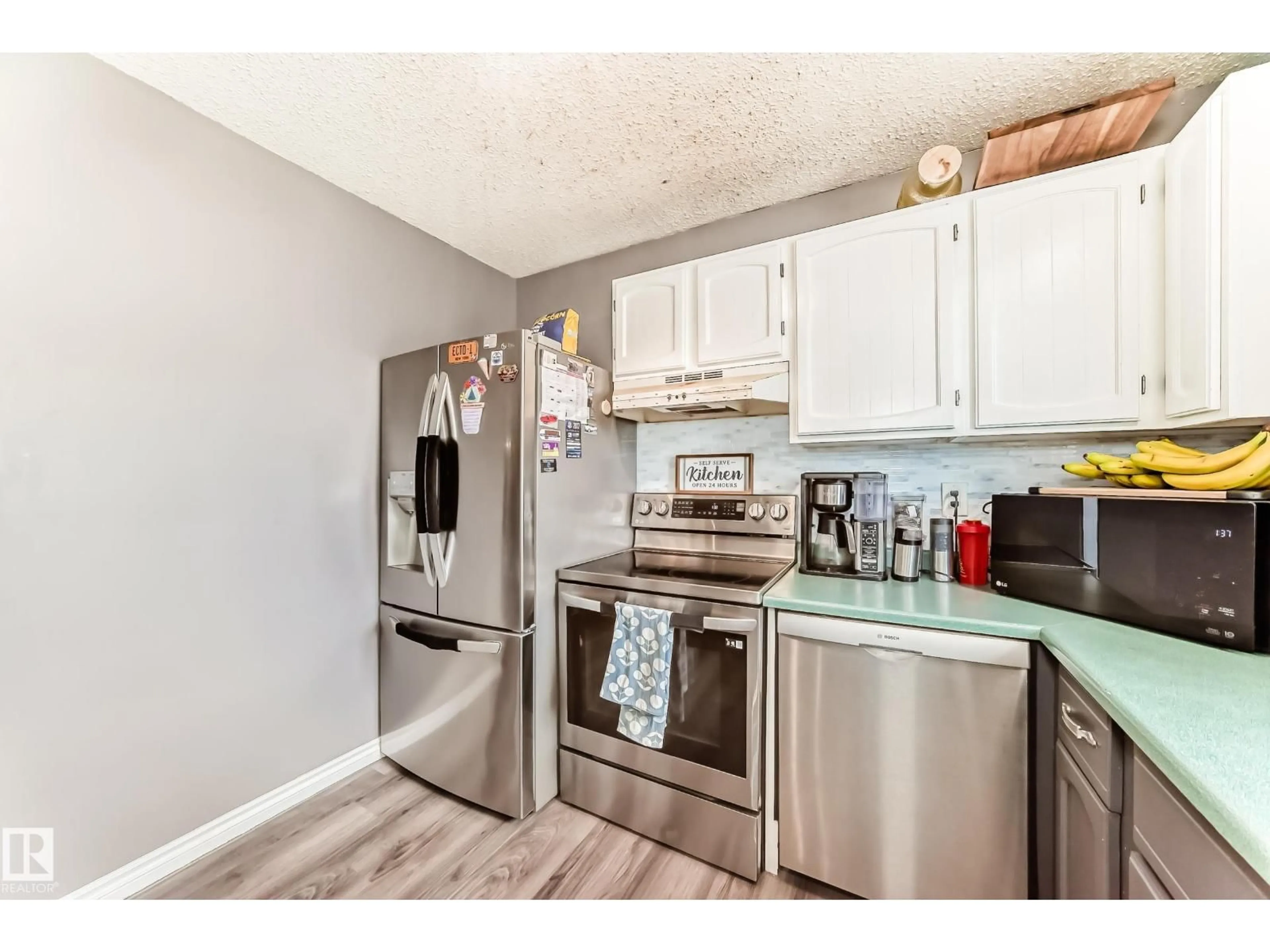Unknown for 5106 19 AV, Edmonton Alberta T6L1T6