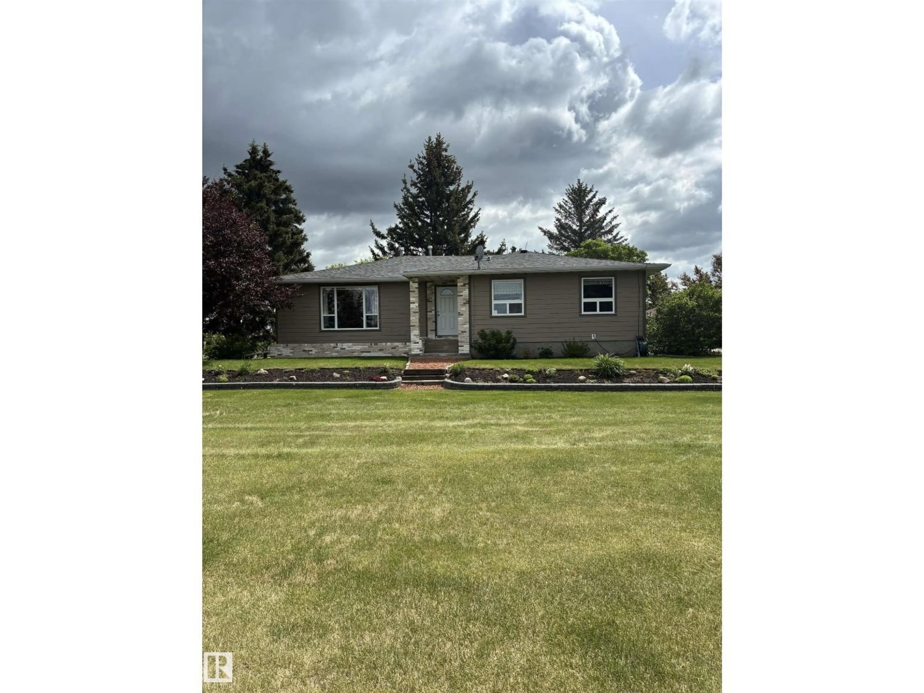 Unknown for 25055 TWP RD 492, Rural Leduc County Alberta T4X2M6
