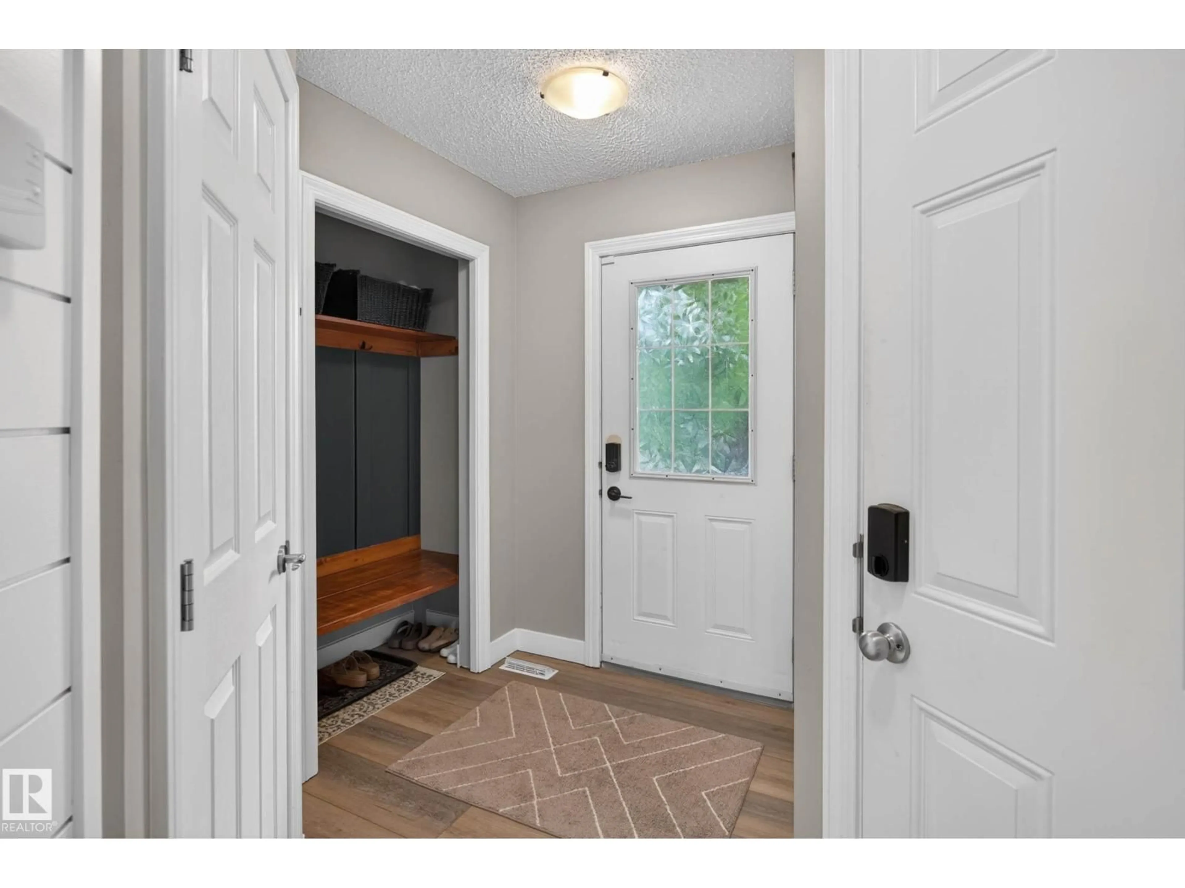 Indoor entryway for 79 CALVERT WD, Fort Saskatchewan Alberta T8L0C4