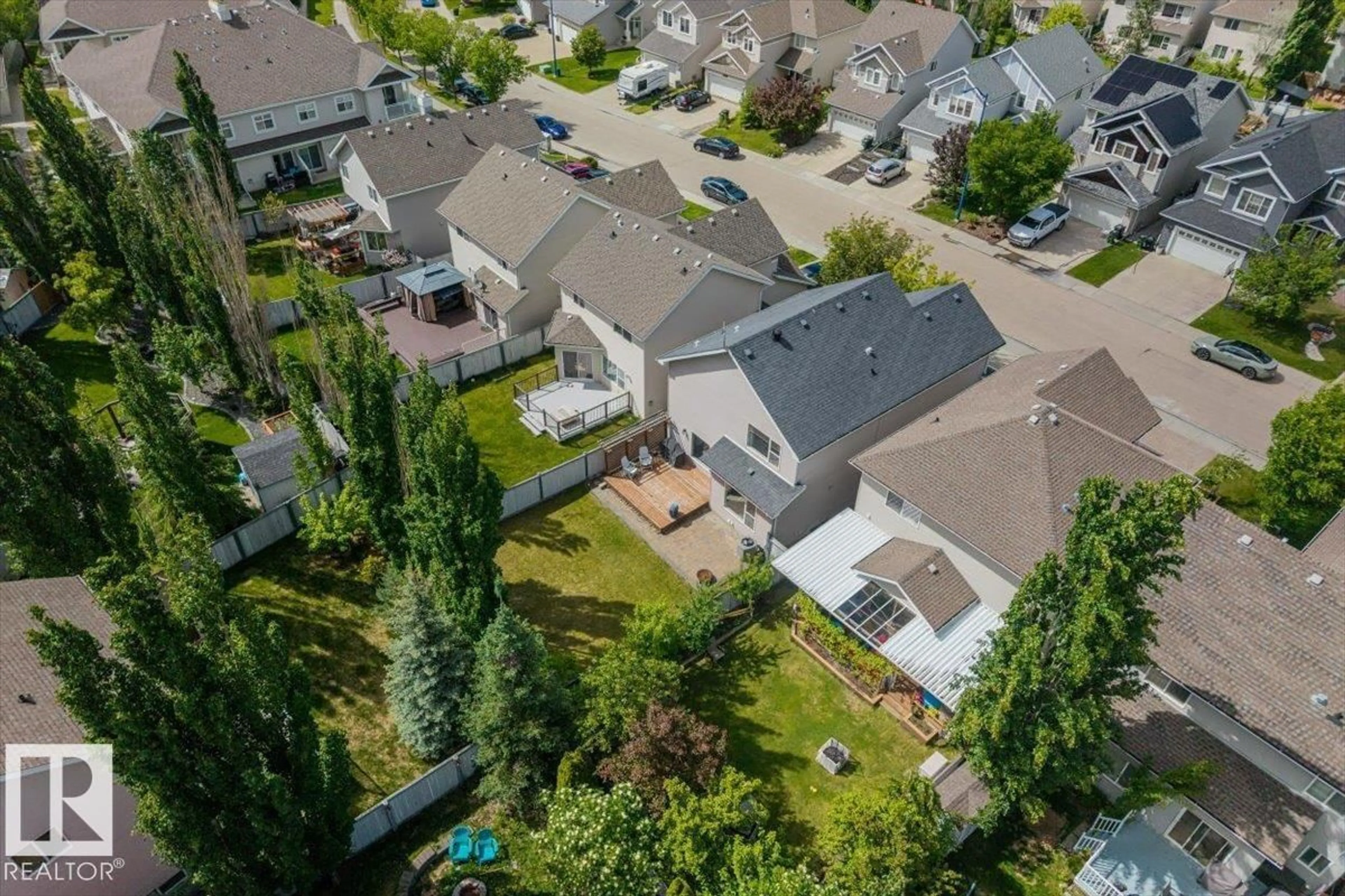 A pic from outside/outdoor area/front of a property/back of a property/a pic from drone, street for SW - 3056 SPENCE WD, Edmonton Alberta T6X0A5