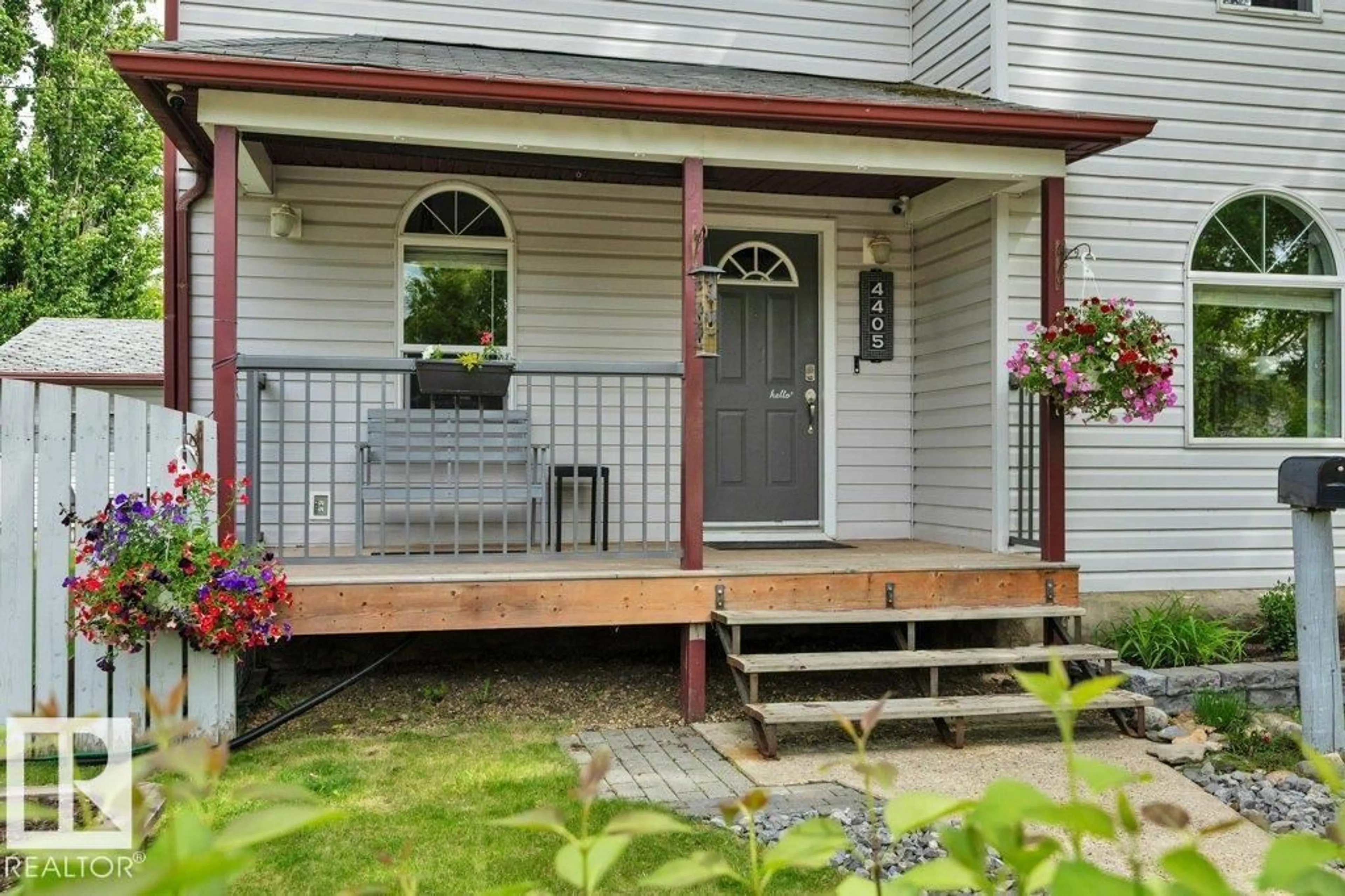 Unknown for 4405 51 ST, Wetaskiwin Alberta T9A1K4