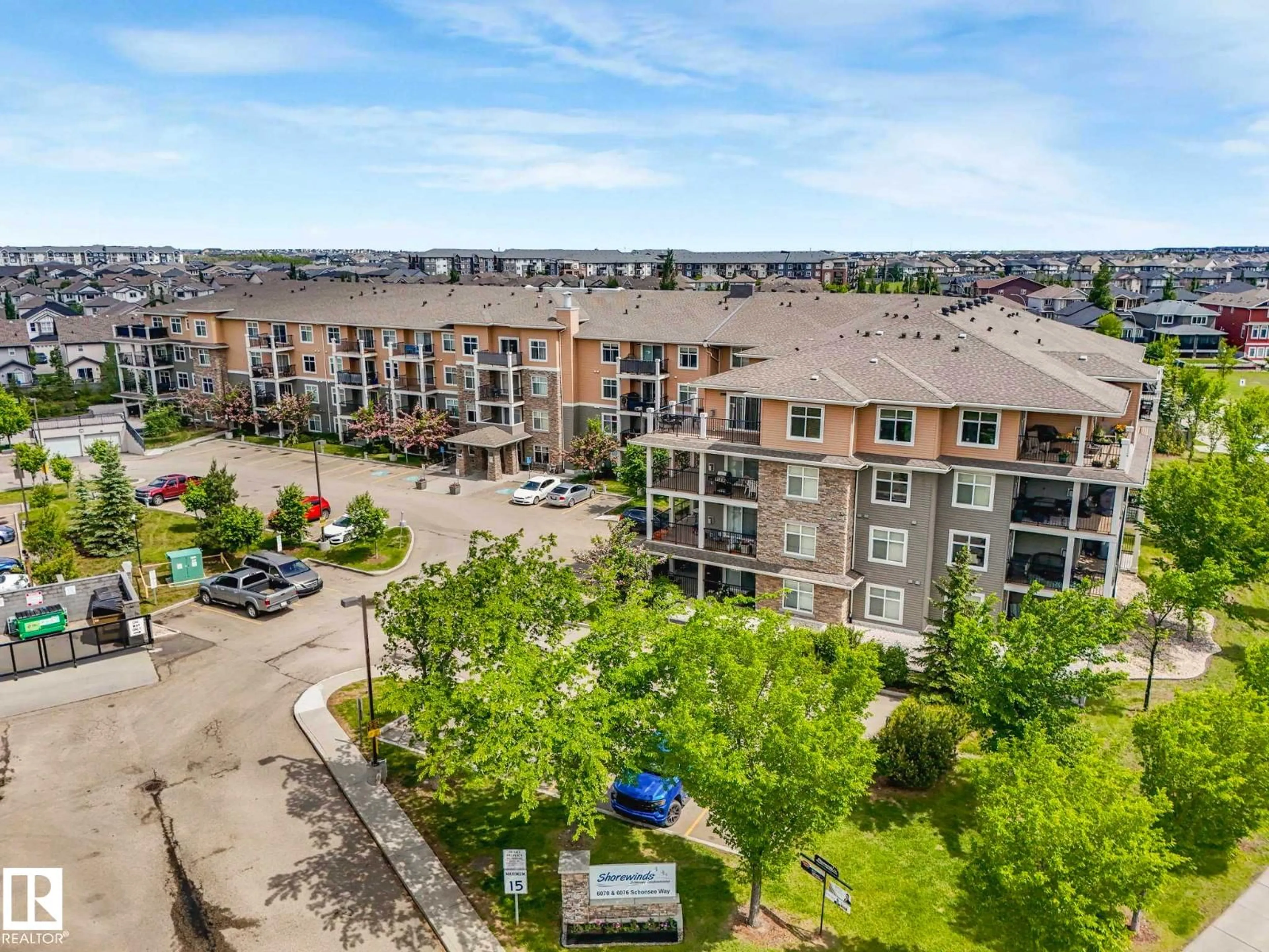 A pic from outside/outdoor area/front of a property/back of a property/a pic from drone, city buildings view from balcony for 117 SCHONSEE WY, Edmonton Alberta T5Z0G8