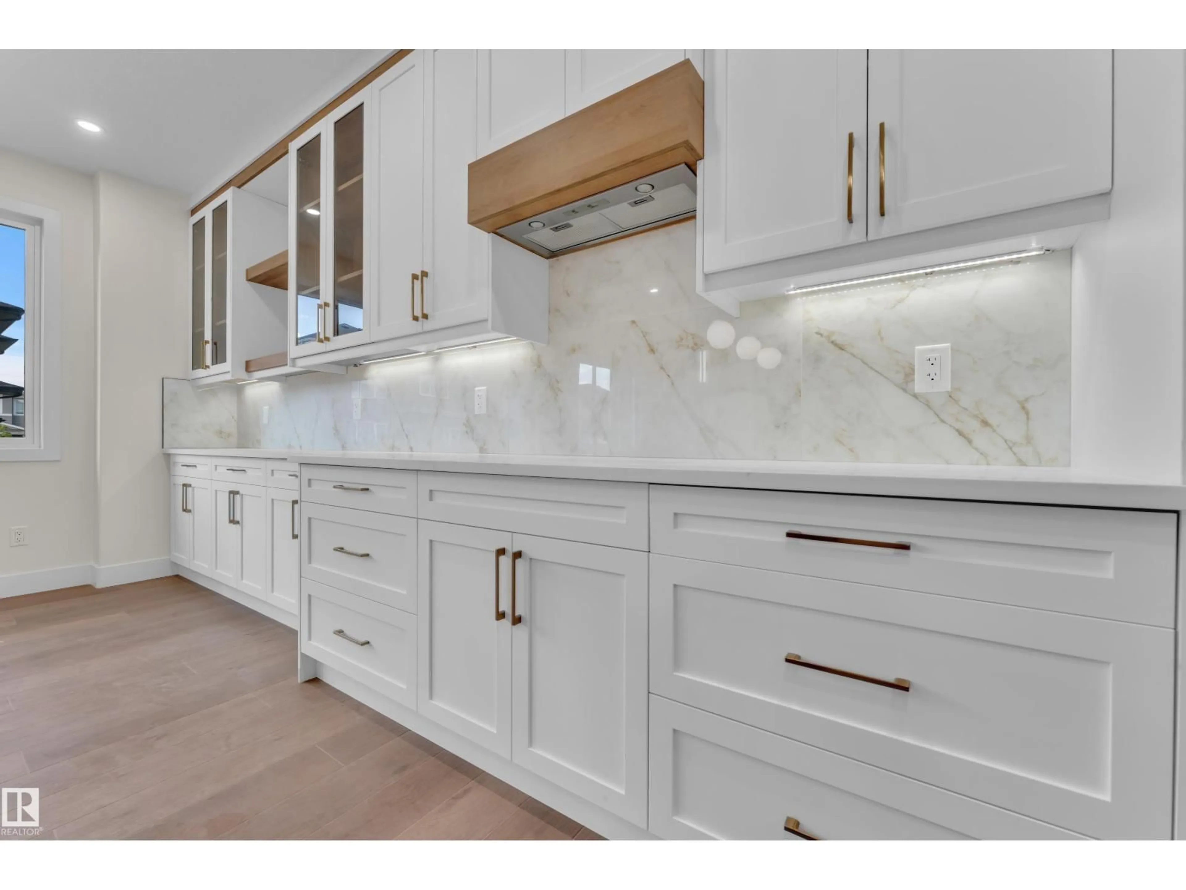Open concept kitchen, ceramic/tile floor for 3602 44 AV, Beaumont Alberta T4X3G8