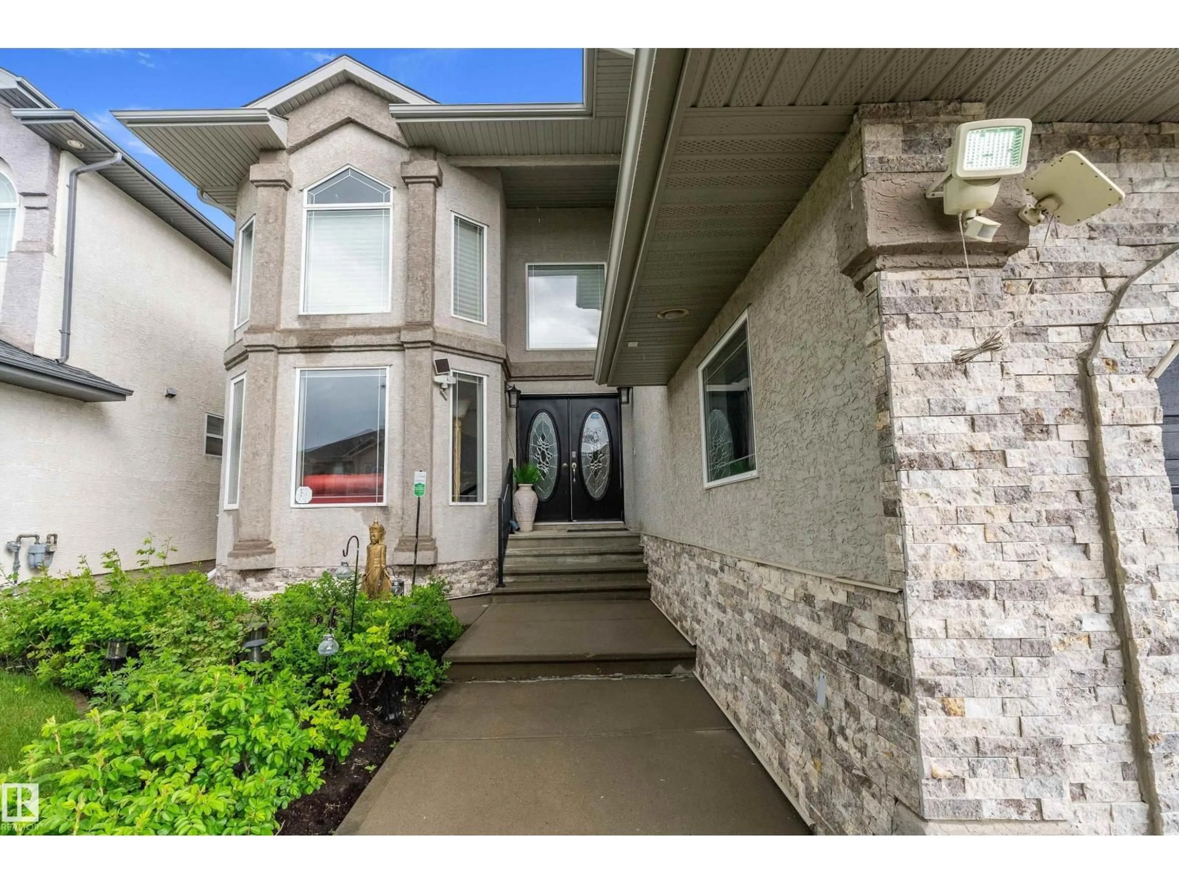Unknown for SW - 1115 68 ST, Edmonton Alberta T6X1L1