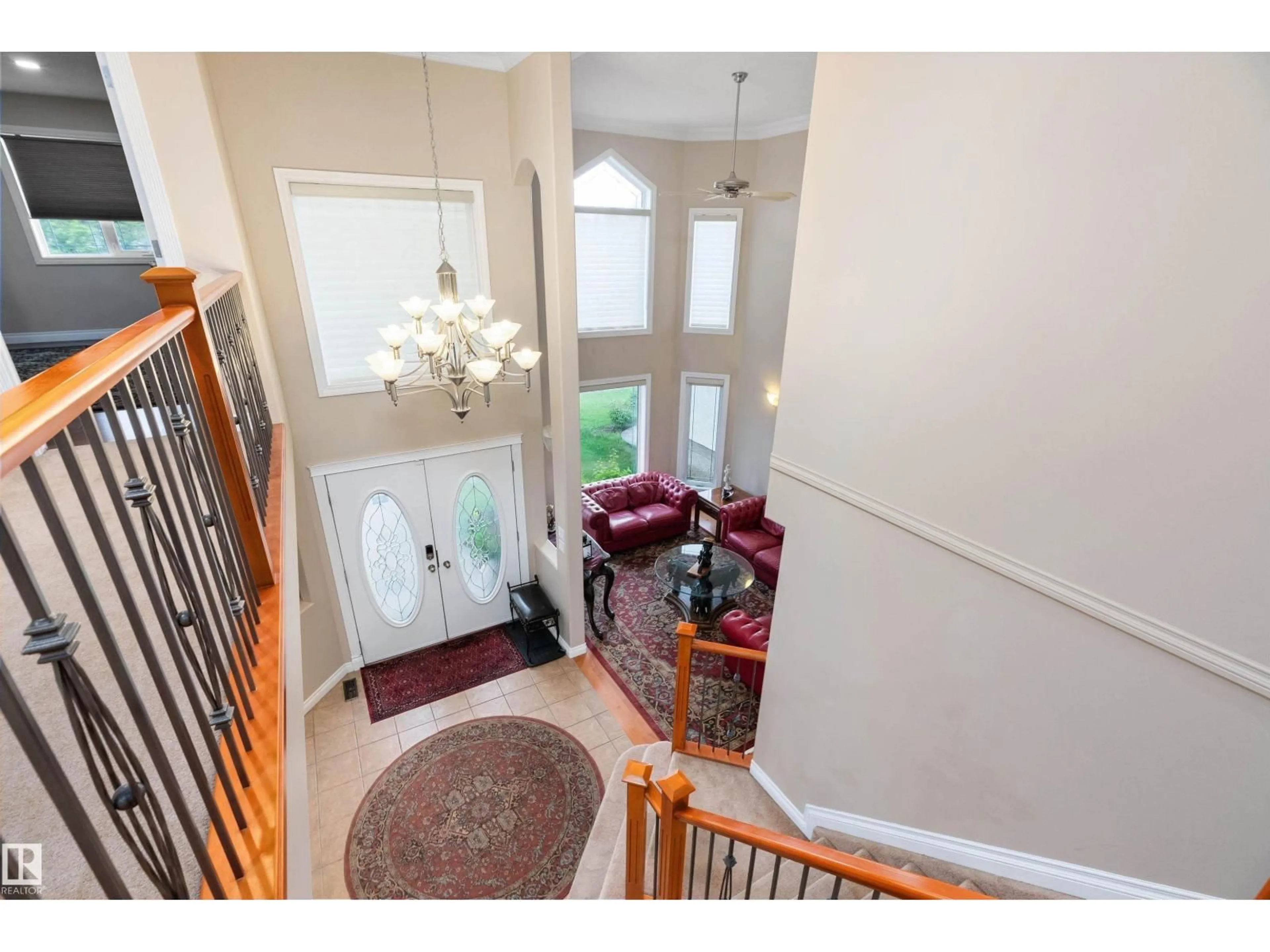 Indoor foyer for SW - 1115 68 ST, Edmonton Alberta T6X1L1