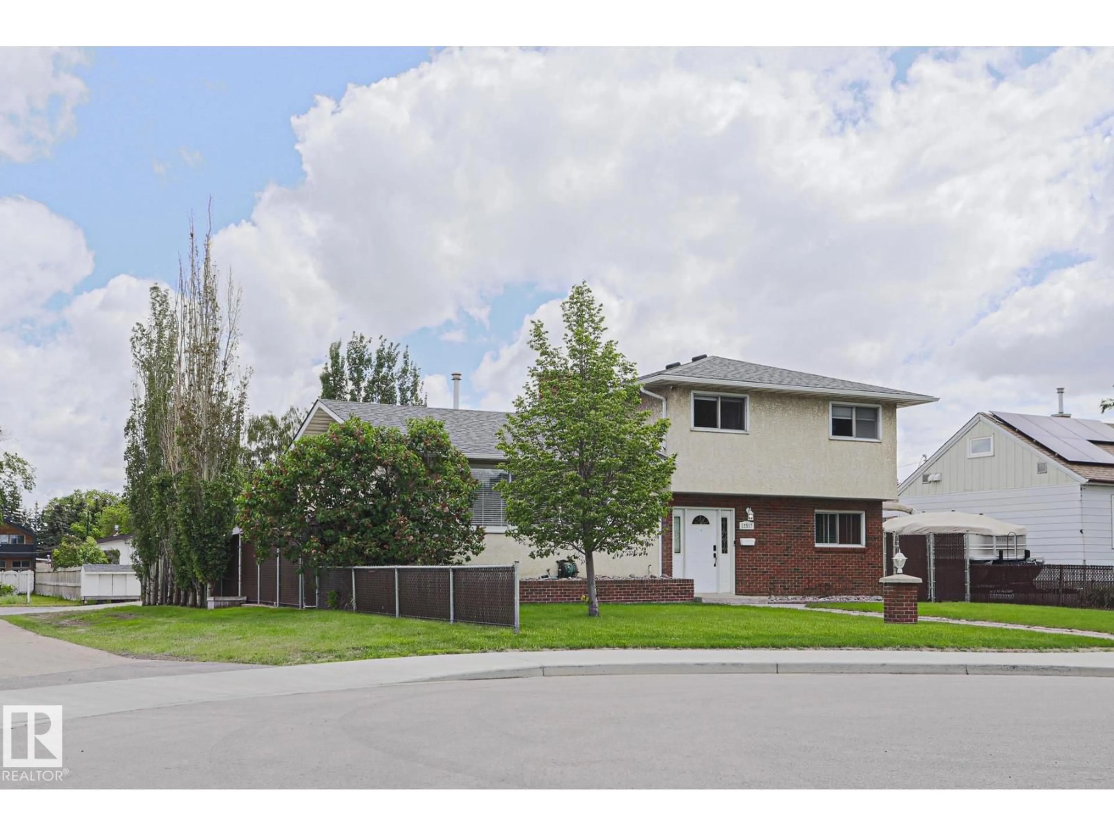 Unknown for 12517 79 ST, Edmonton Alberta T5B2N9