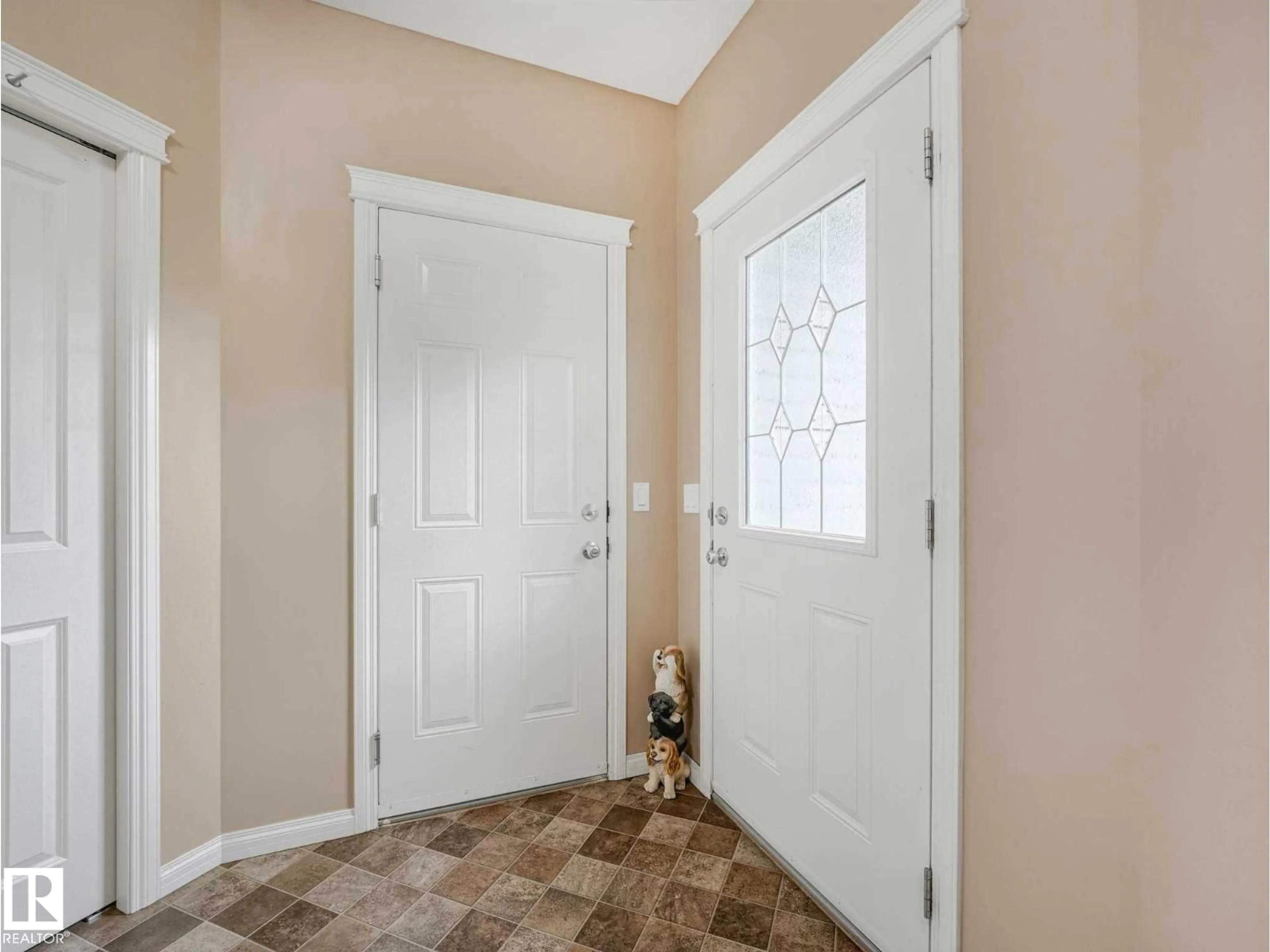Indoor entryway for 16 WADE AV, Leduc Alberta T9E0N8