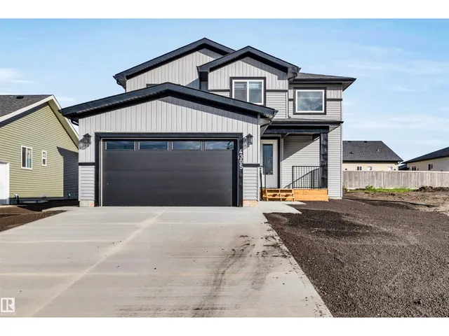 4305 CEDAR DRIVE, Wetaskiwin 2