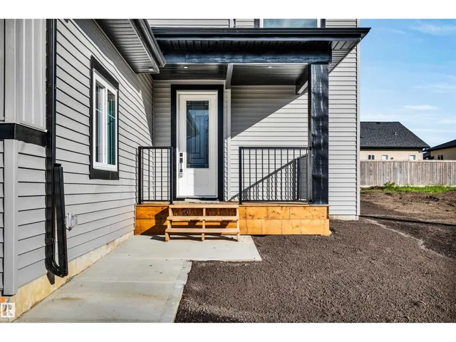 4305 CEDAR DRIVE, Wetaskiwin 5