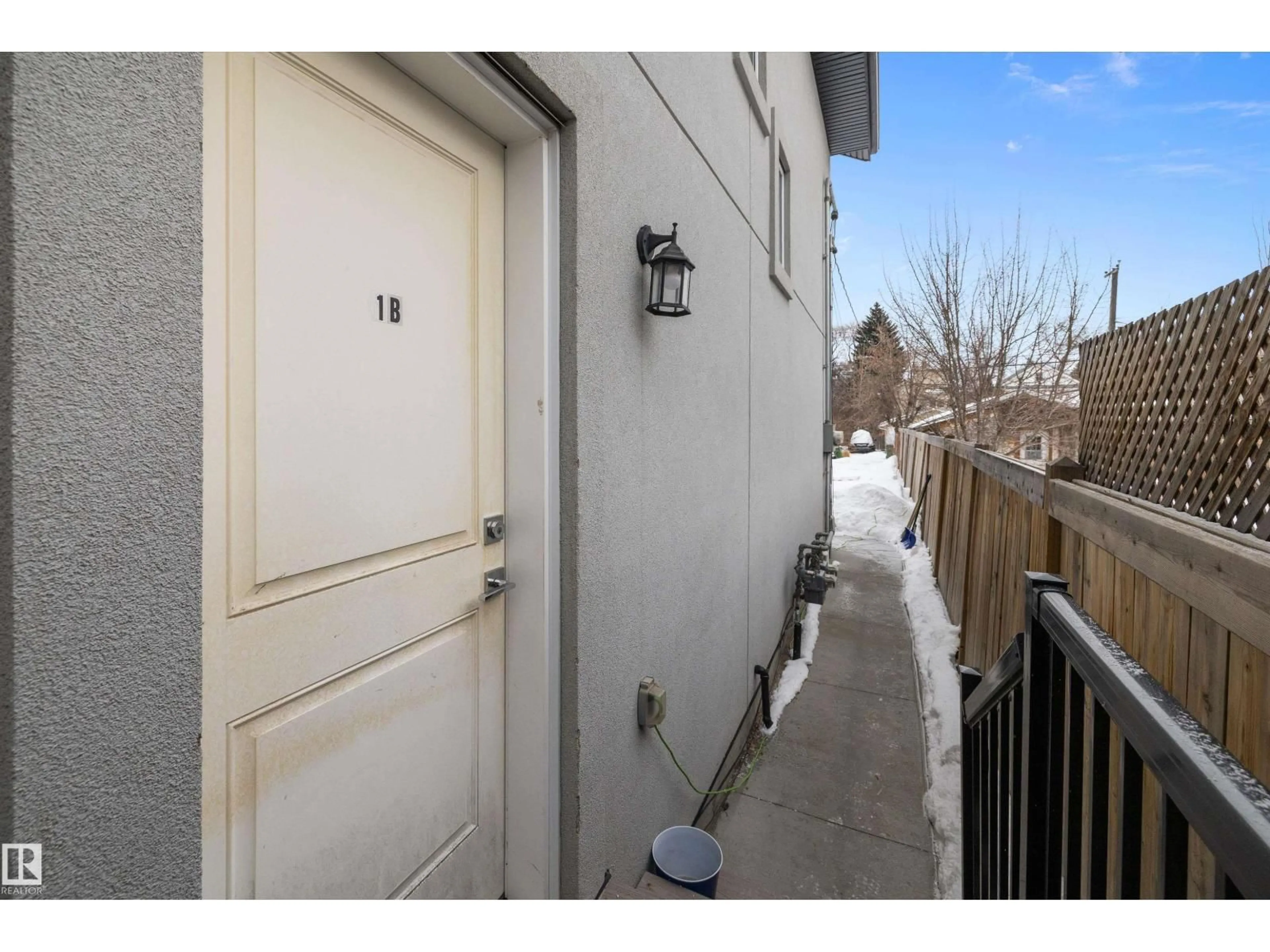 Unknown for NW - 7419 106 ST, Edmonton Alberta T6E4W1