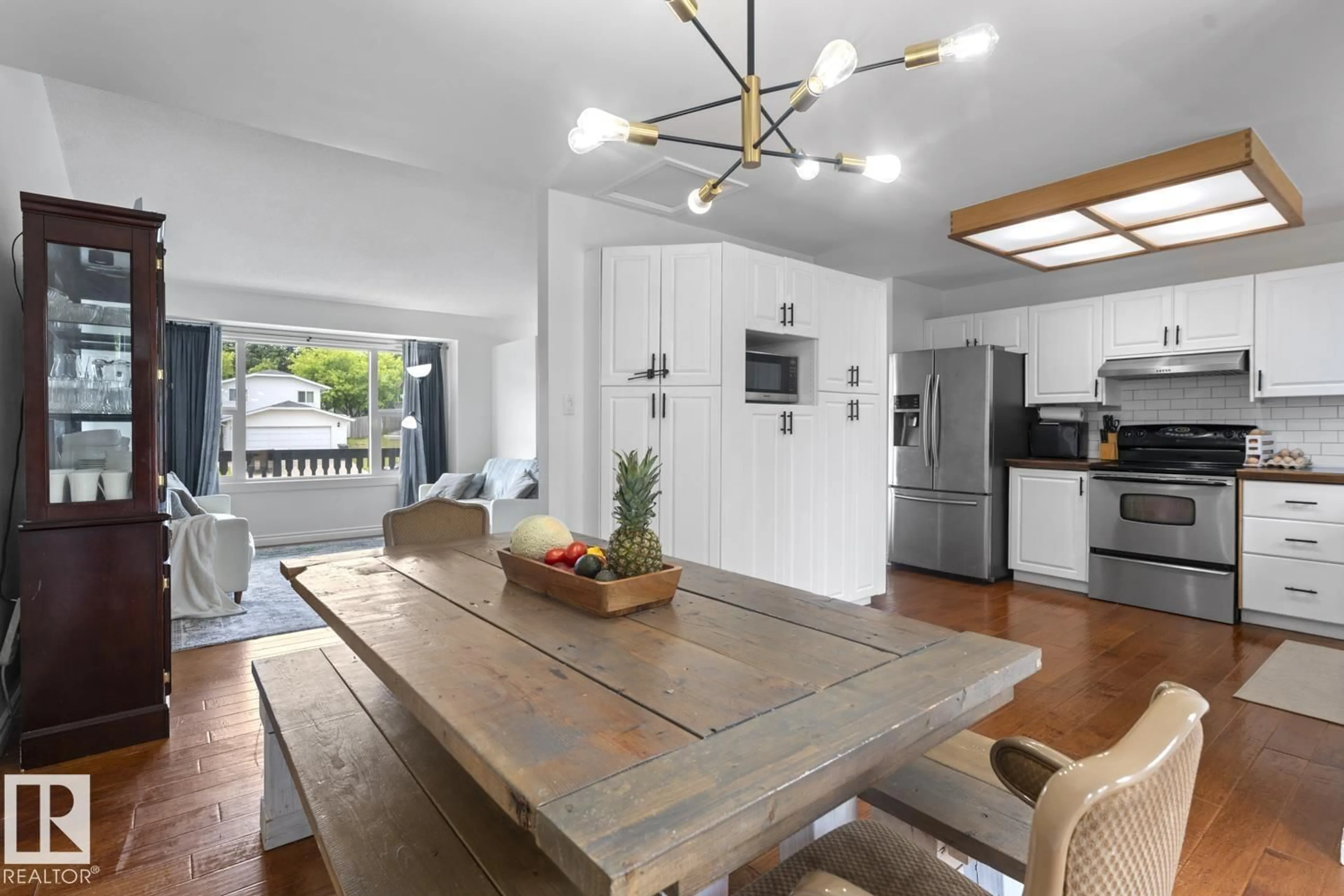 Open concept kitchen, unknown for 3802 51 AV, Cold Lake Alberta T9M2B2