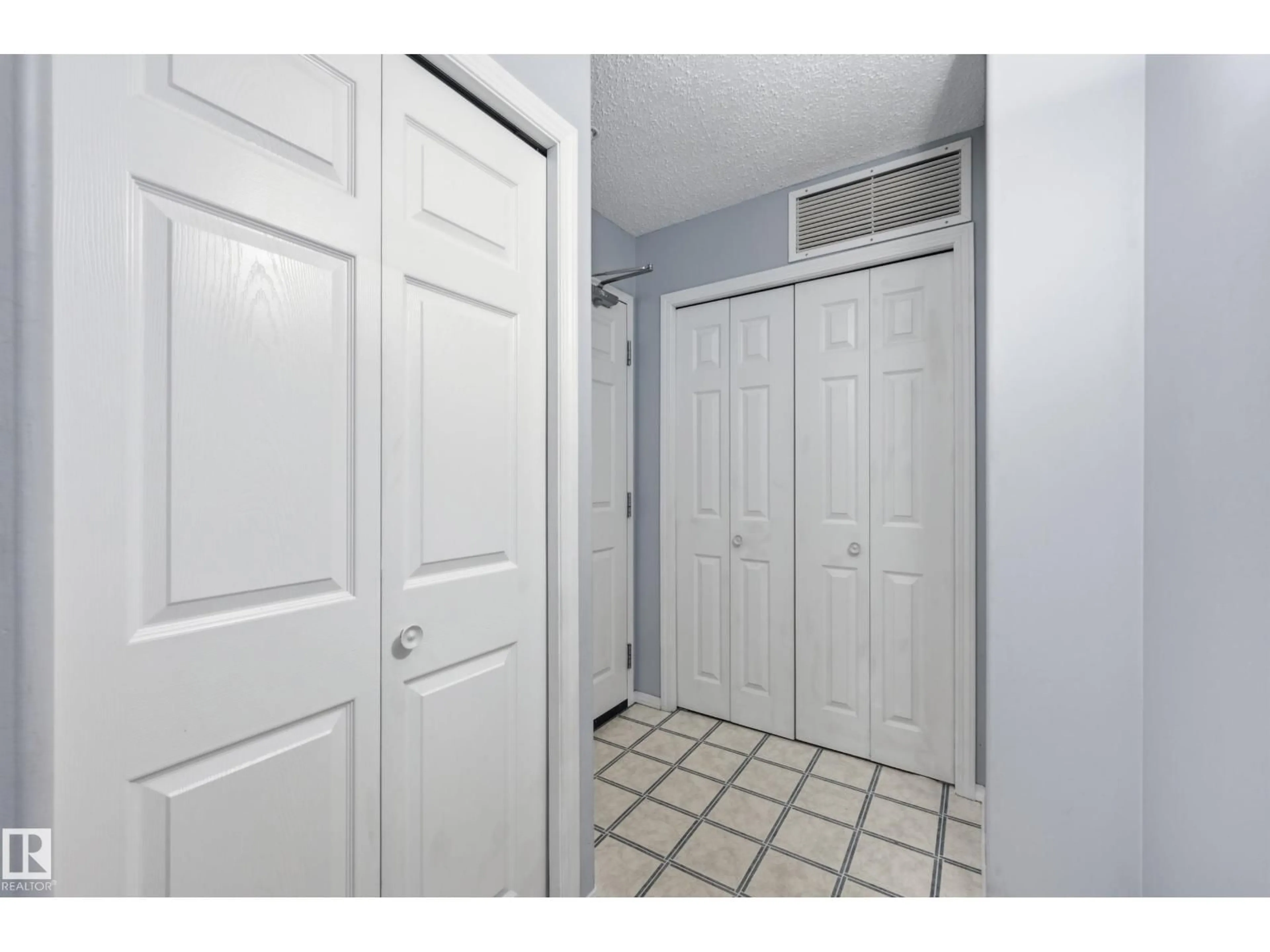 Unknown for 203 - 11103 84 AV, Edmonton Alberta T6G2X4