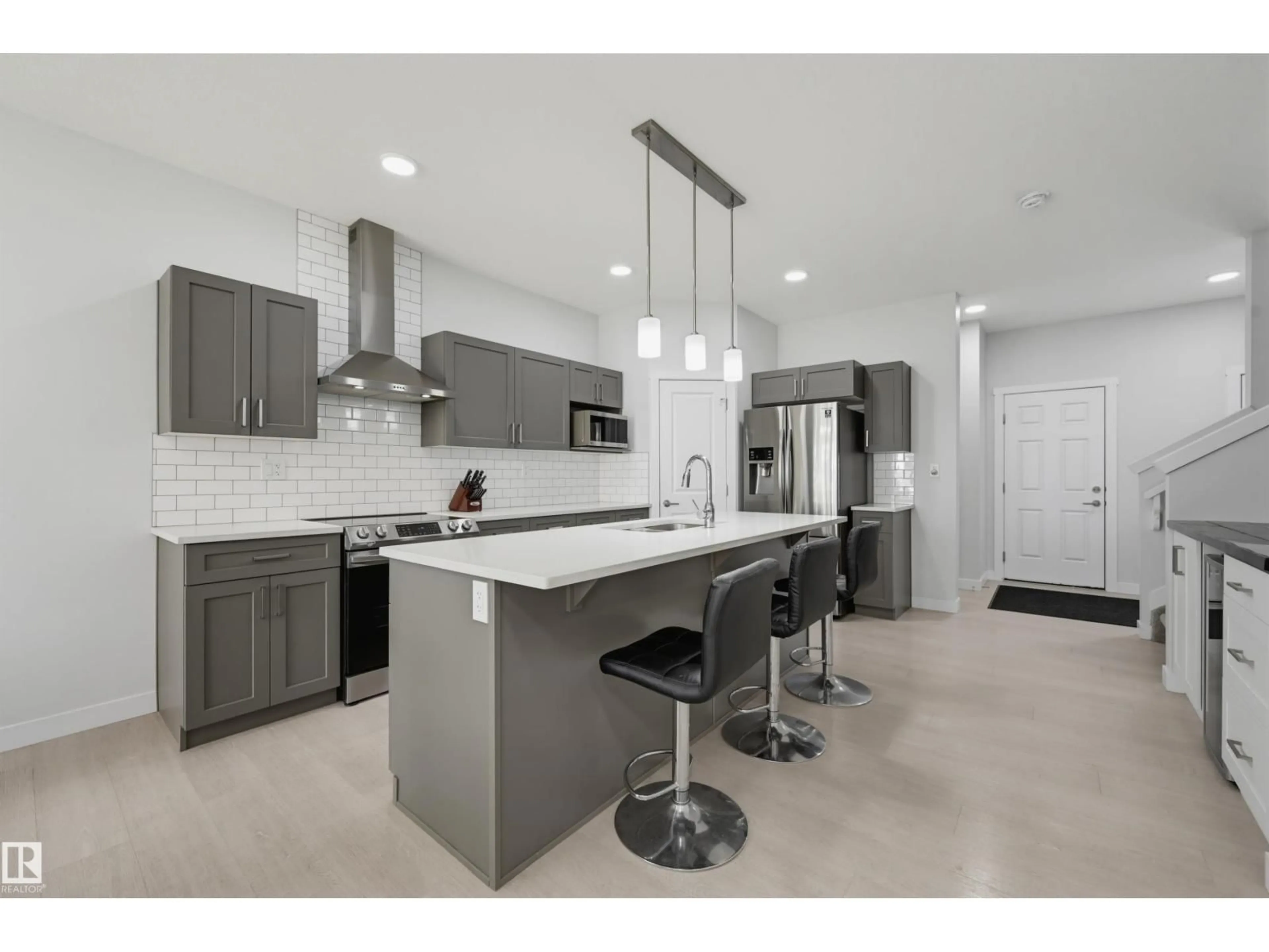 Open concept kitchen, ceramic/tile floor for 918 DANIELS LO, Edmonton Alberta T6W4C8
