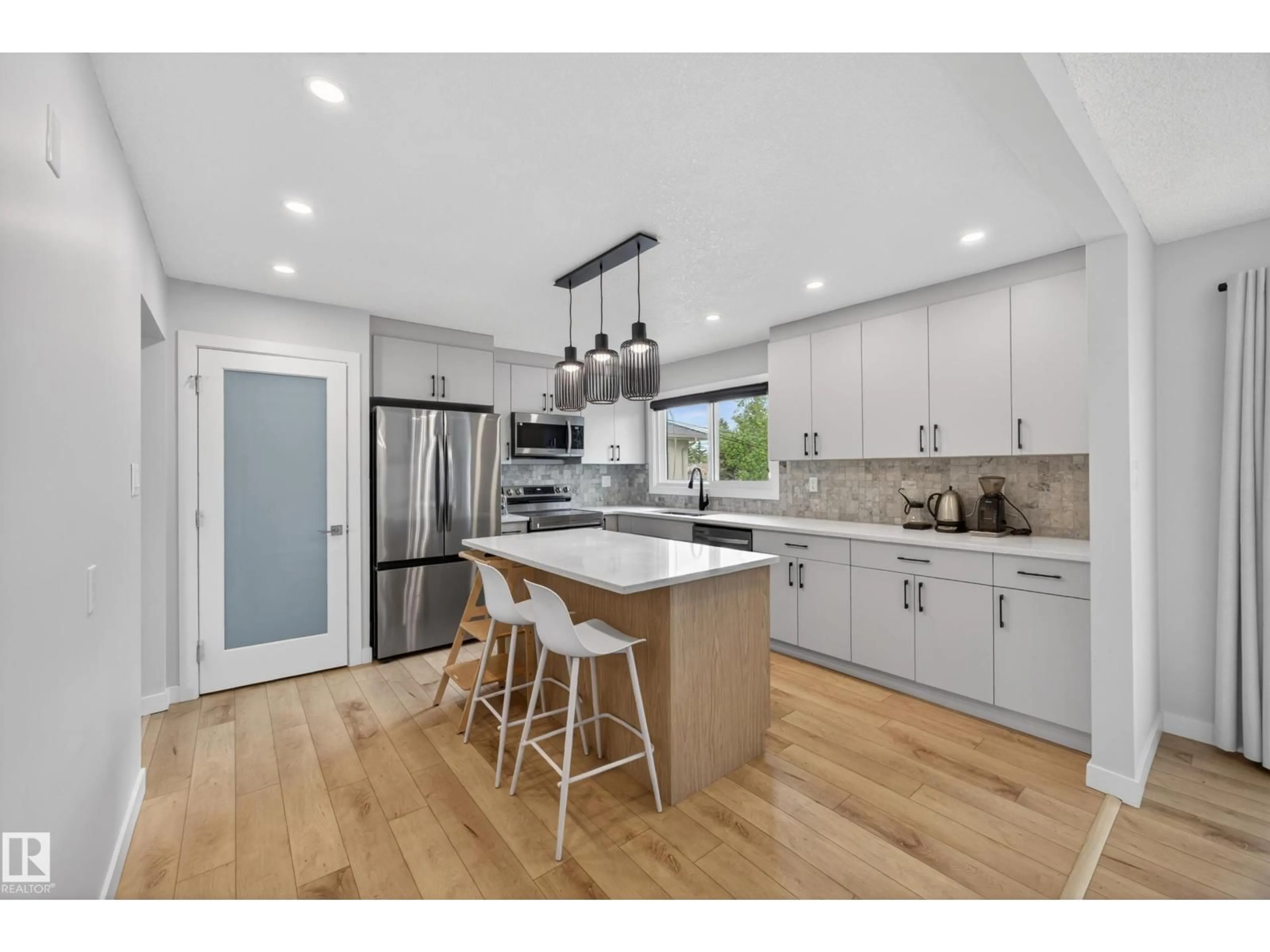 Open concept kitchen, unknown for 9915 154 ST, Edmonton Alberta T5P2G8