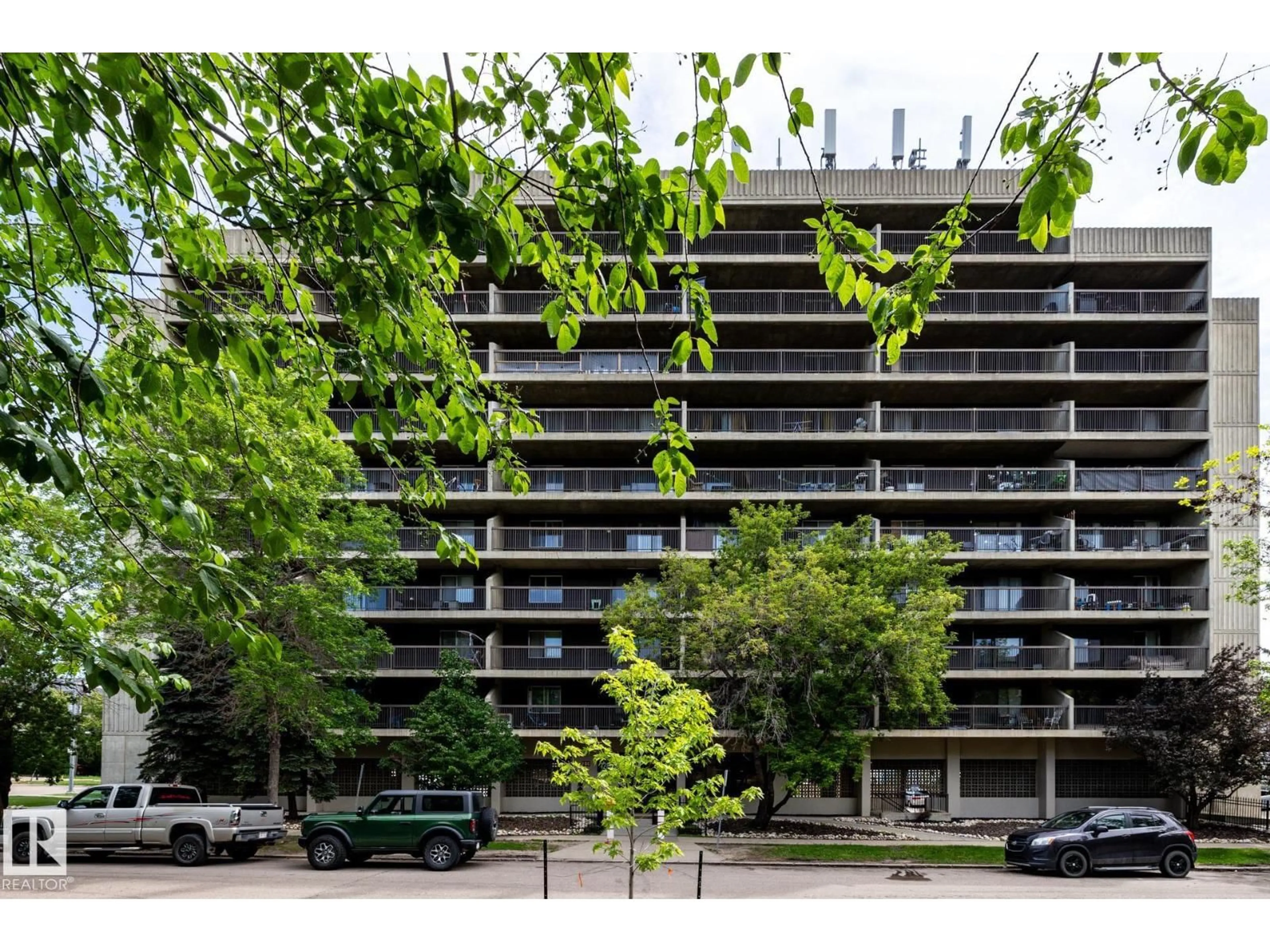 Unknown for 910 12841 65 ST NW, Edmonton Alberta T5A4N4