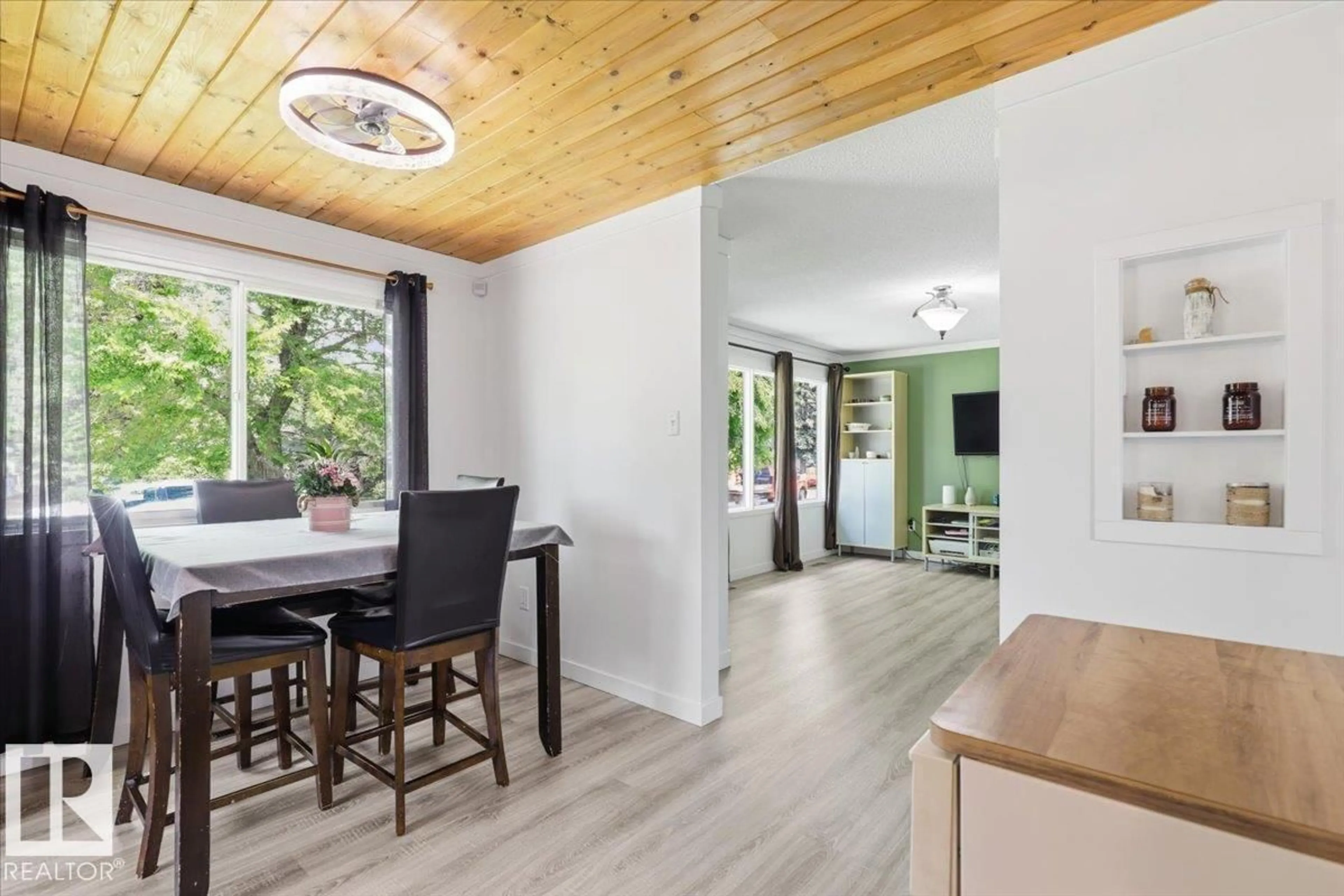 Dining room, wood/laminate floor for 5234 54 ST, Thorsby Alberta T0C2P0