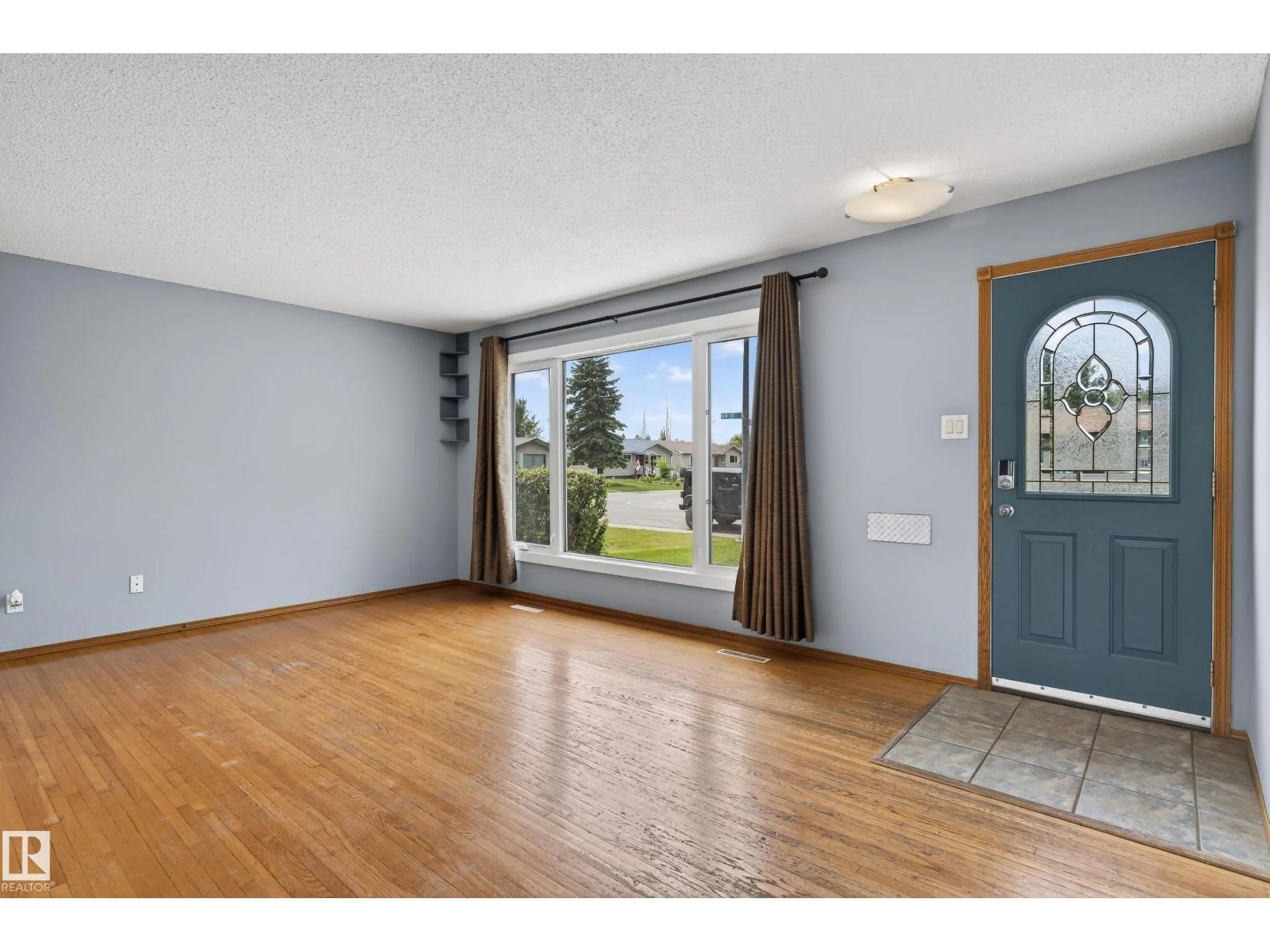 Unknown for NW - 13427 114 ST, Edmonton Alberta T5E5E5
