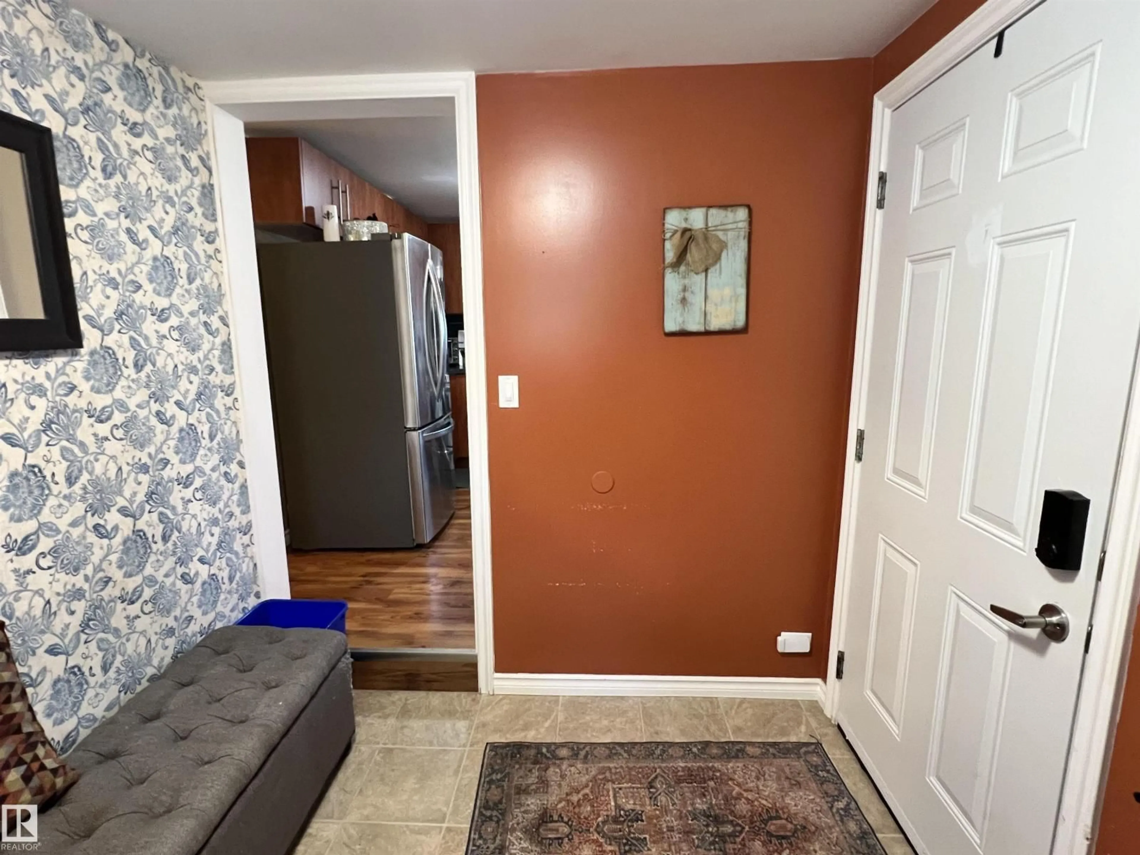 Indoor entryway for PA NE - 220 EVERGREEN MOBILE, Edmonton Alberta T5Y4M2