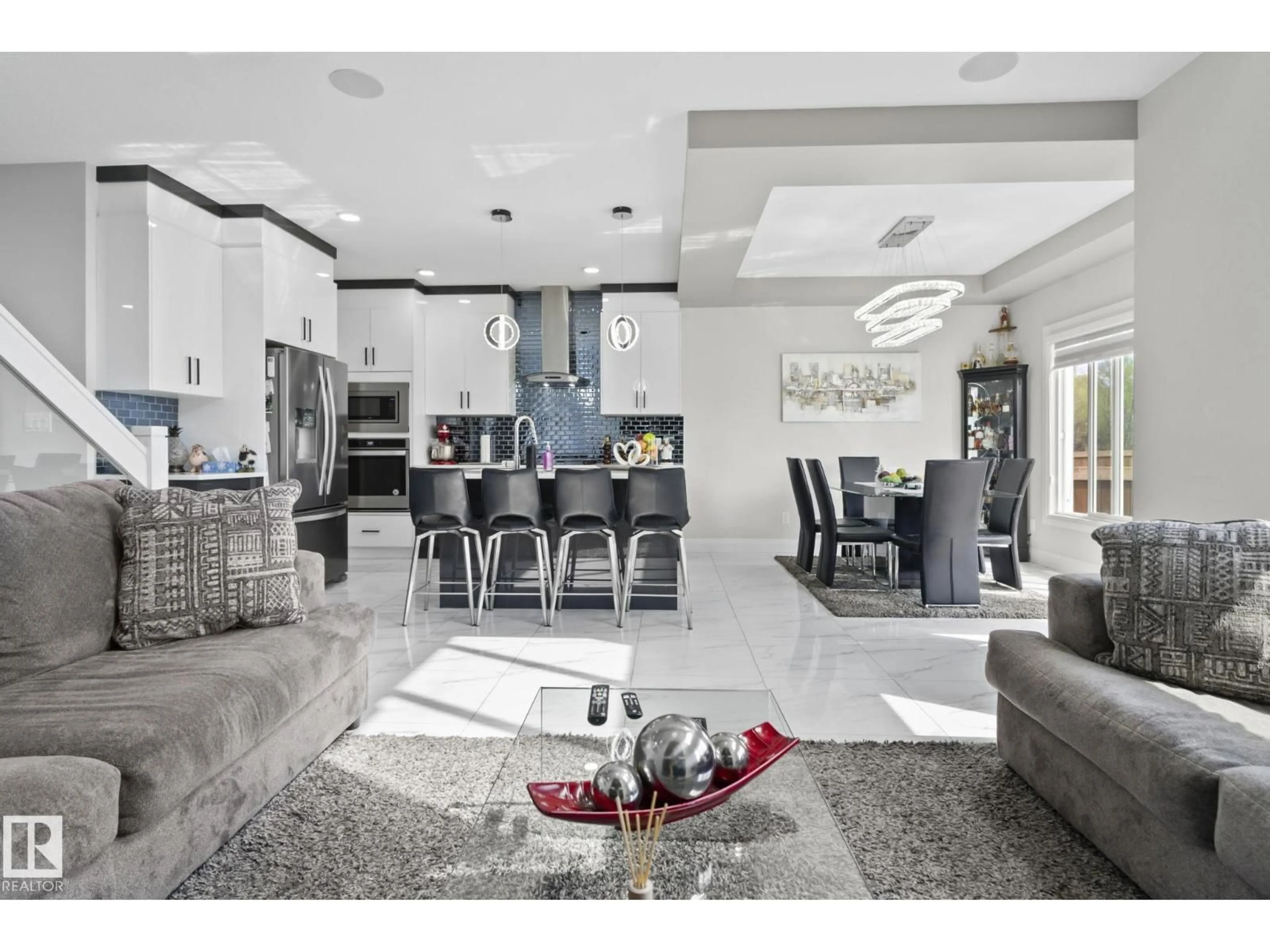 Open concept kitchen, ceramic/tile floor for 6423 175 AV, Edmonton Alberta T5Y4A8