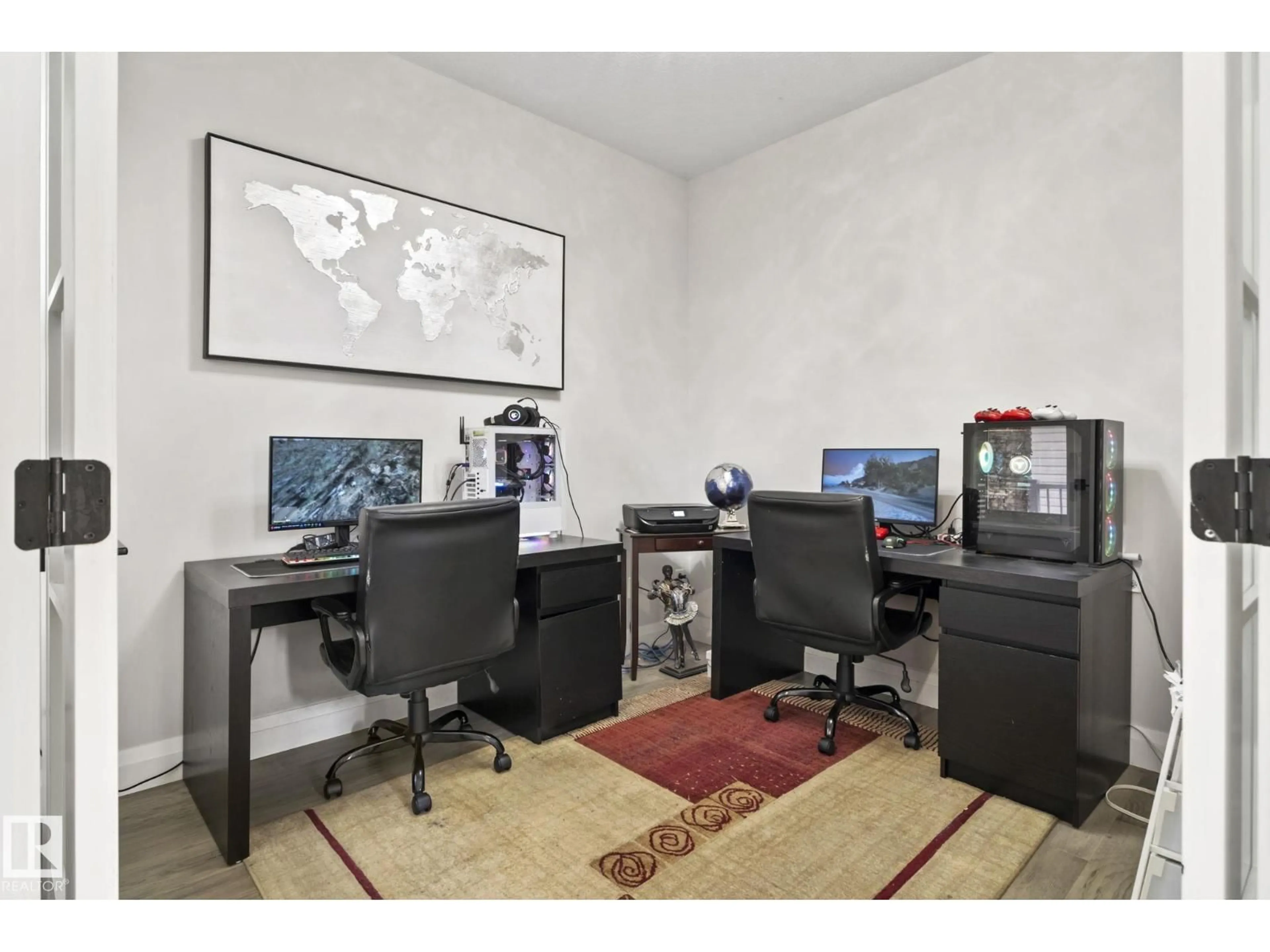 A pic of a room for 6423 175 AV, Edmonton Alberta T5Y4A8