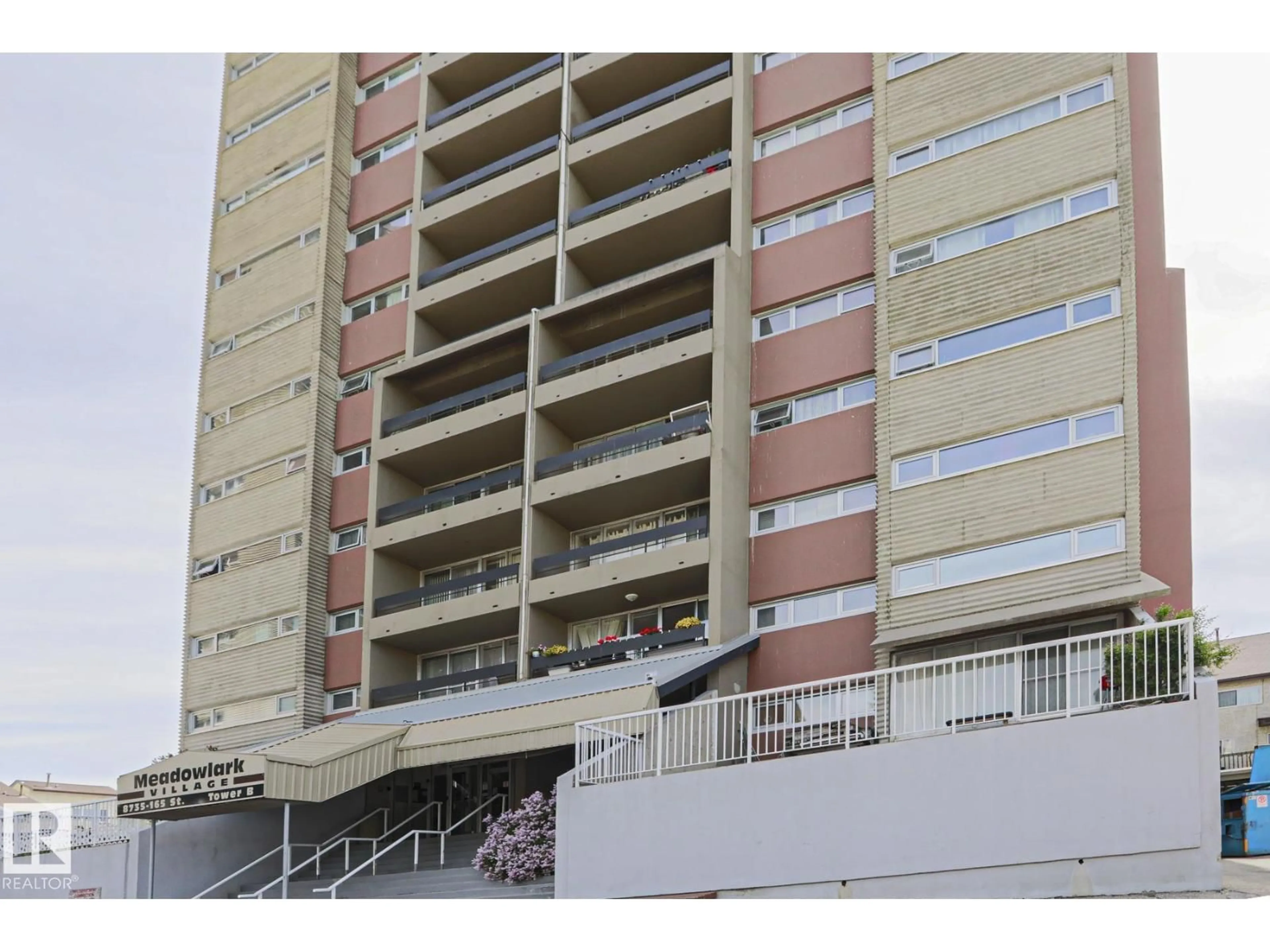 Balcony in the apartment, building for #20 - 8735 165 ST, Edmonton Alberta T5R2R6