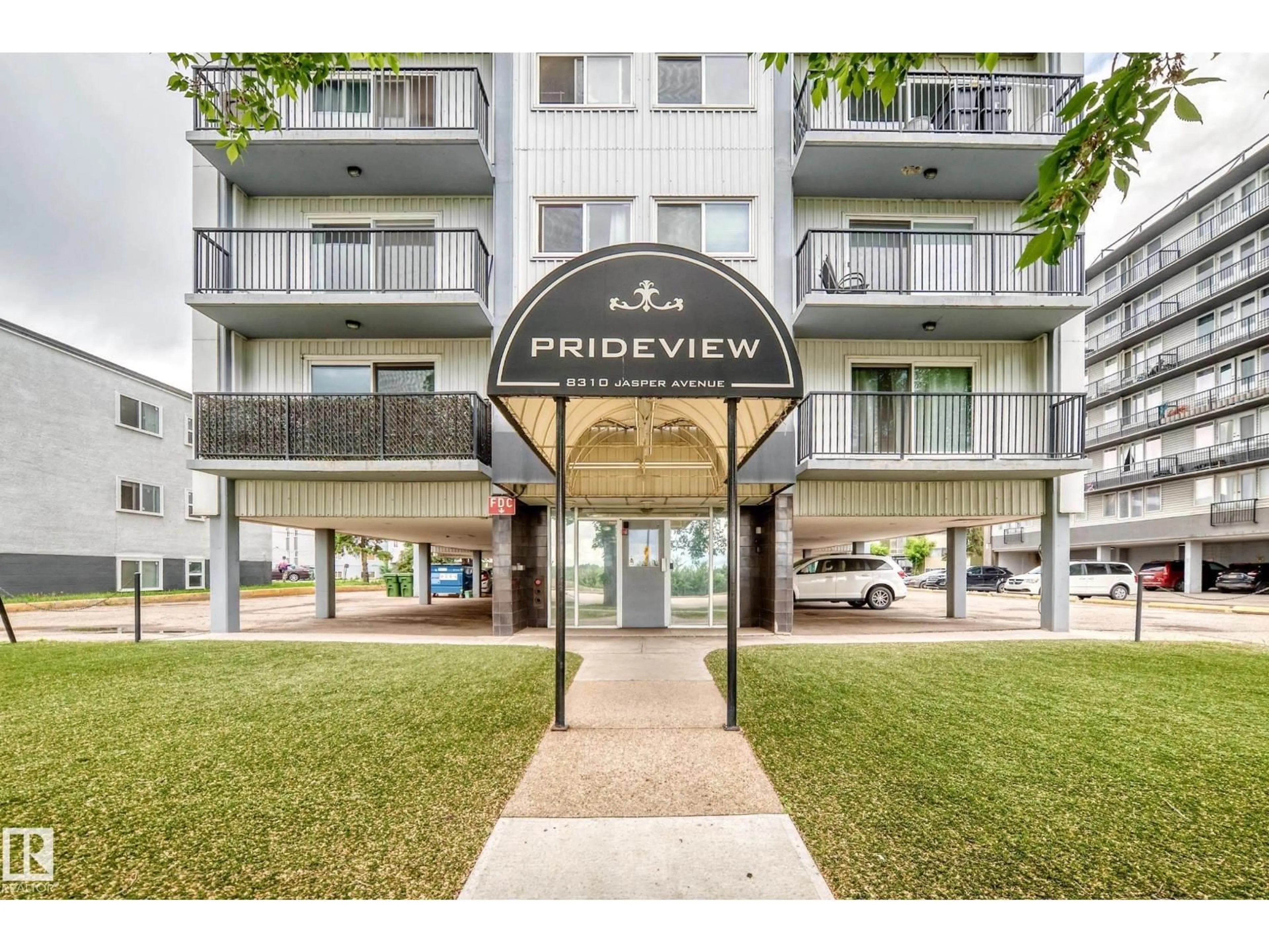 Indoor entryway for 8310 - 505 JASPER AV, Edmonton Alberta T5H3S3