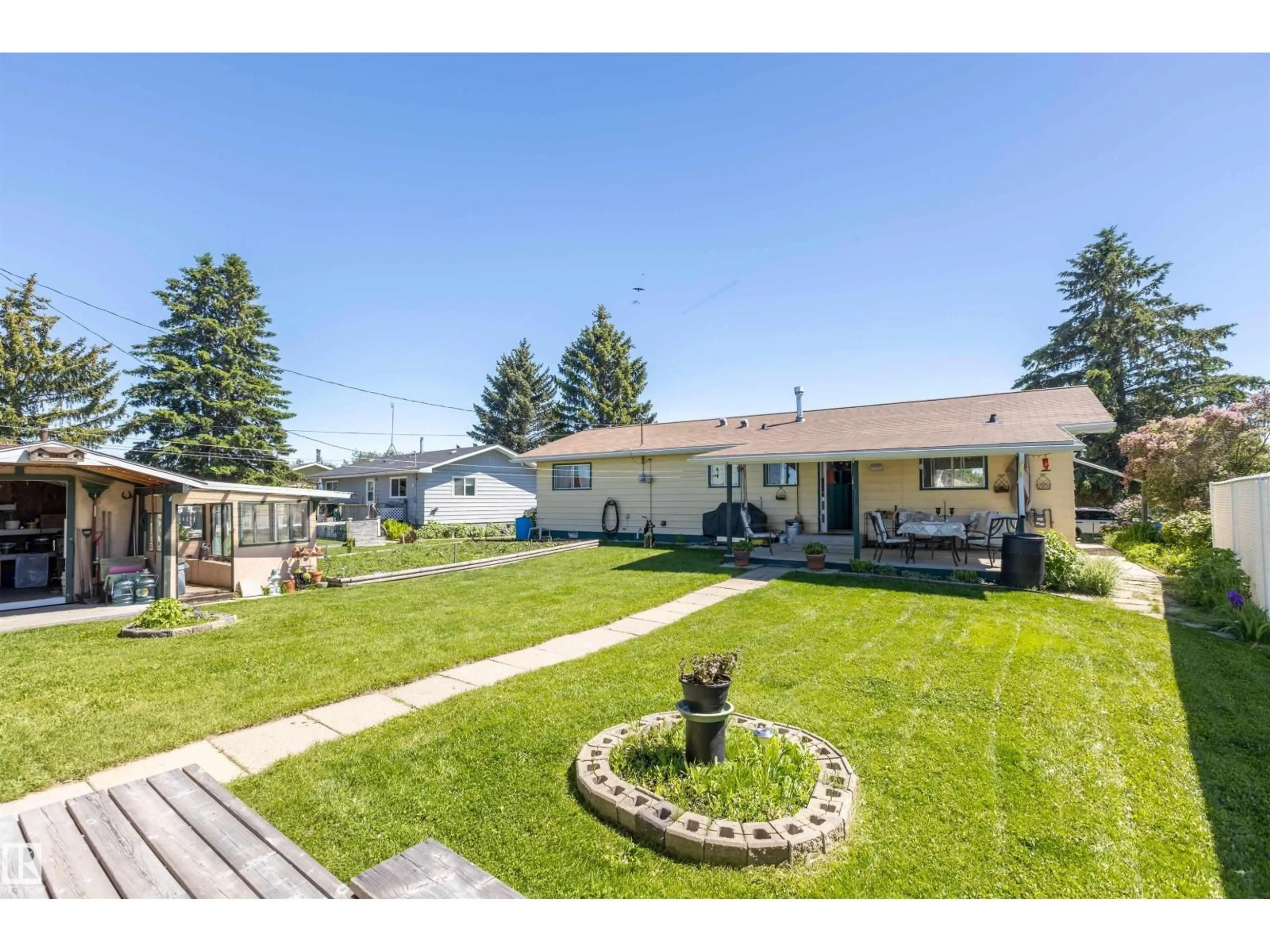 Patio, street for 4904 56 AVE, Wildwood Alberta T0E2M0