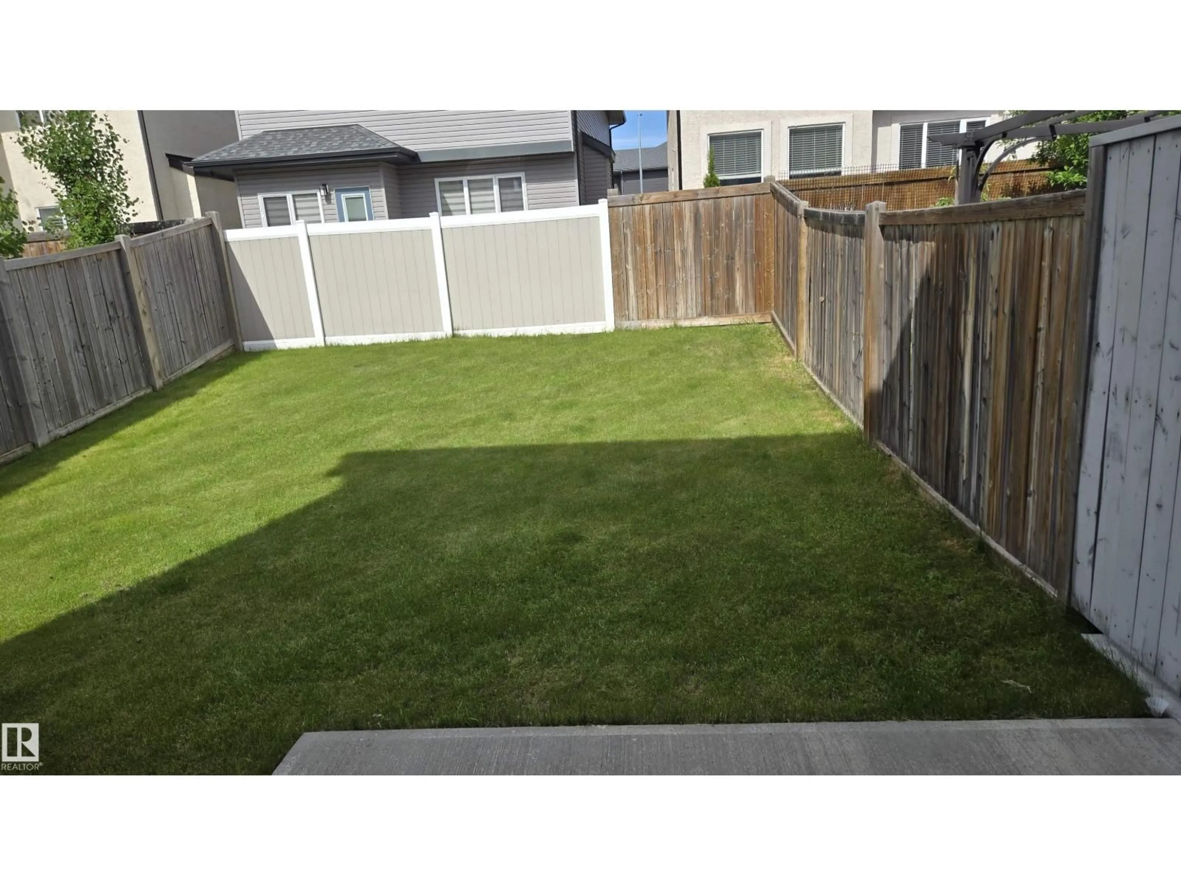 A pic from outside/outdoor area/front of a property/back of a property/a pic from drone, street for NW - 16730 53 ST, Edmonton Alberta T5Y0R6