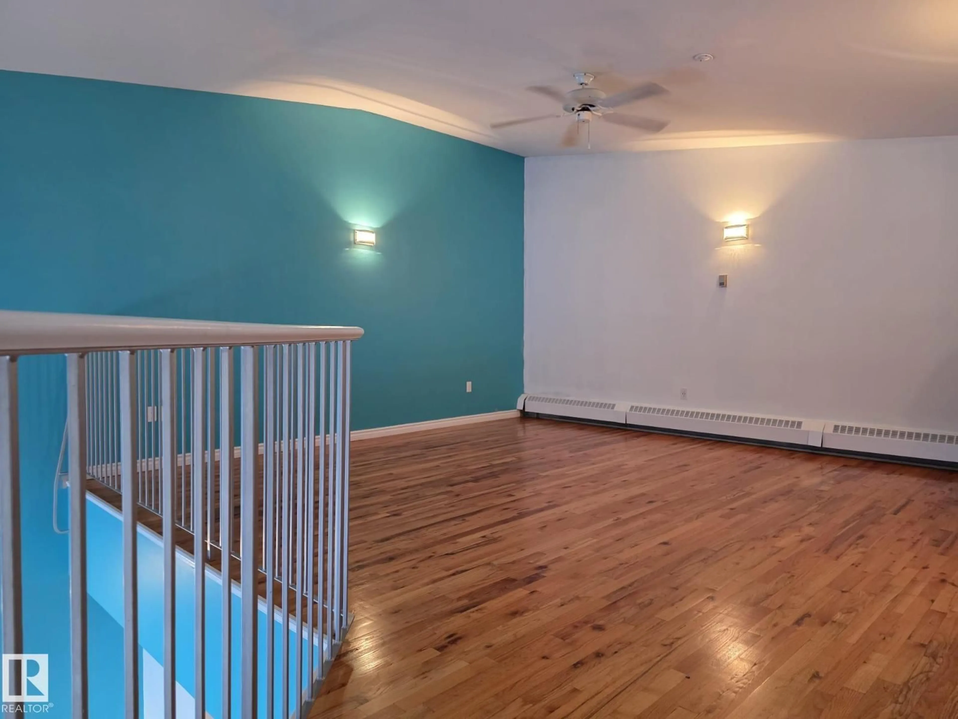 A pic of a room for #35 - 10331 106 ST, Edmonton Alberta T5J1H8
