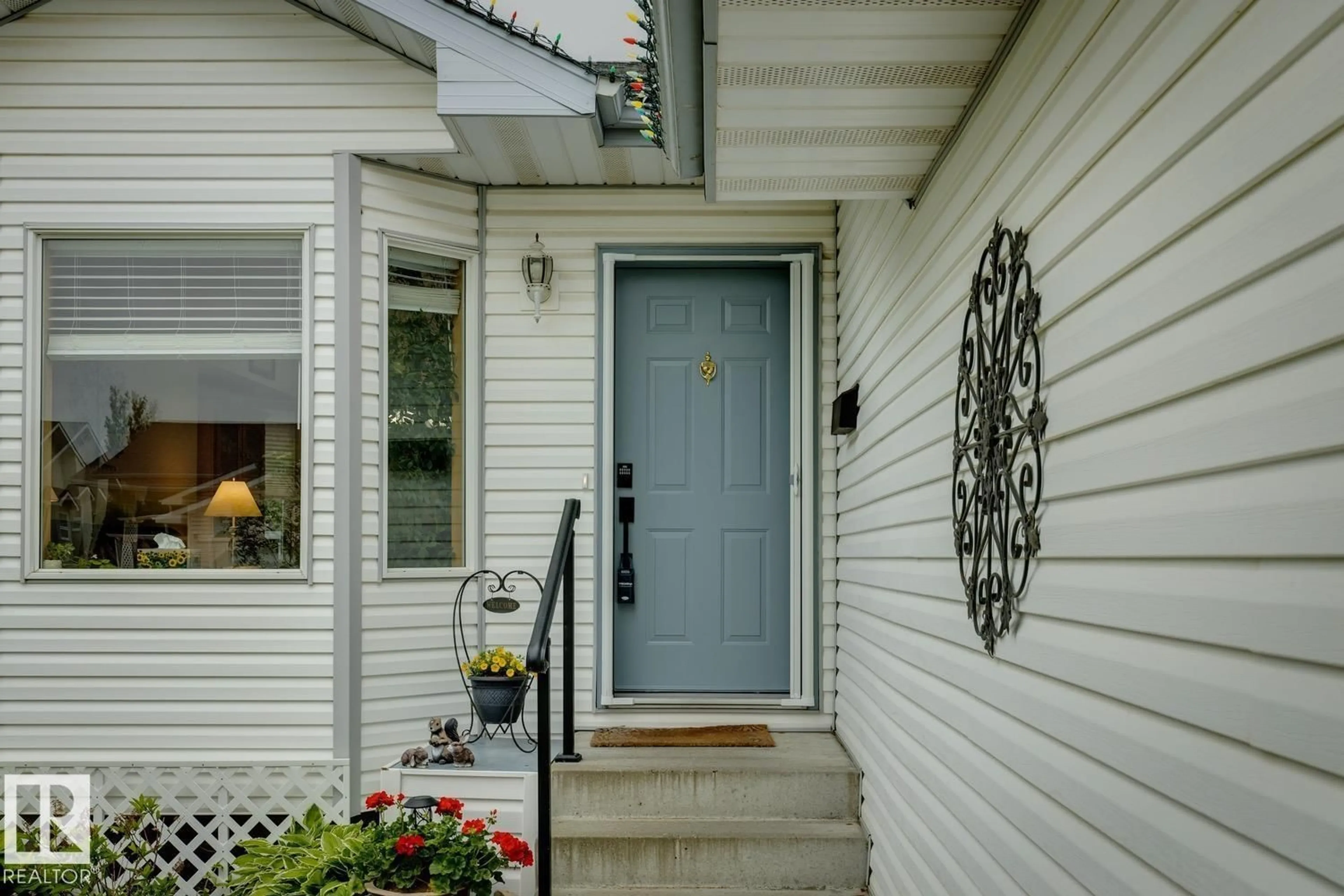 Unknown for 3623 30 ST, Edmonton Alberta T6T1K3