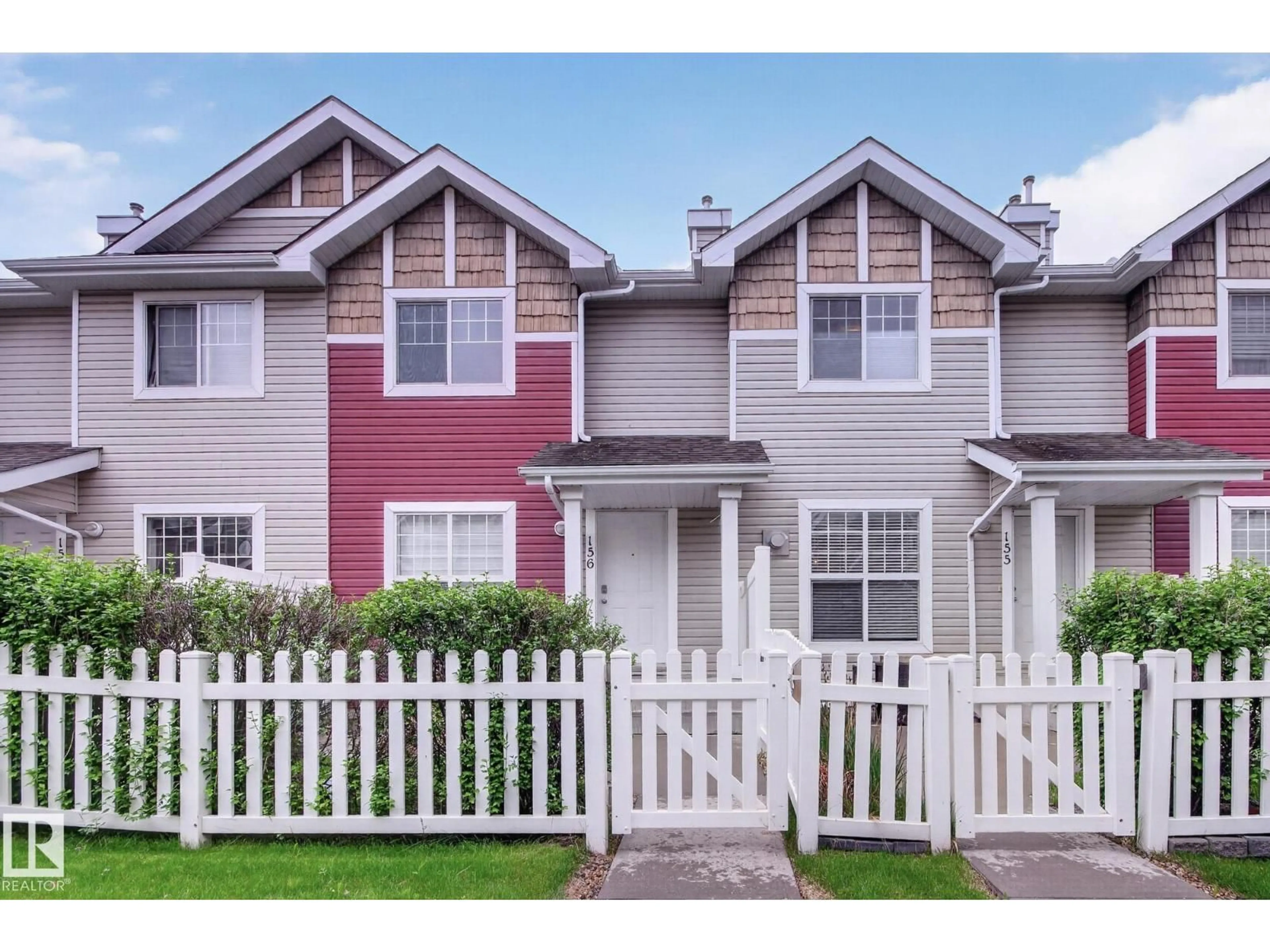 Home with vinyl exterior material, street for 5604 - 156 199 ST, Edmonton Alberta T6M2Z9