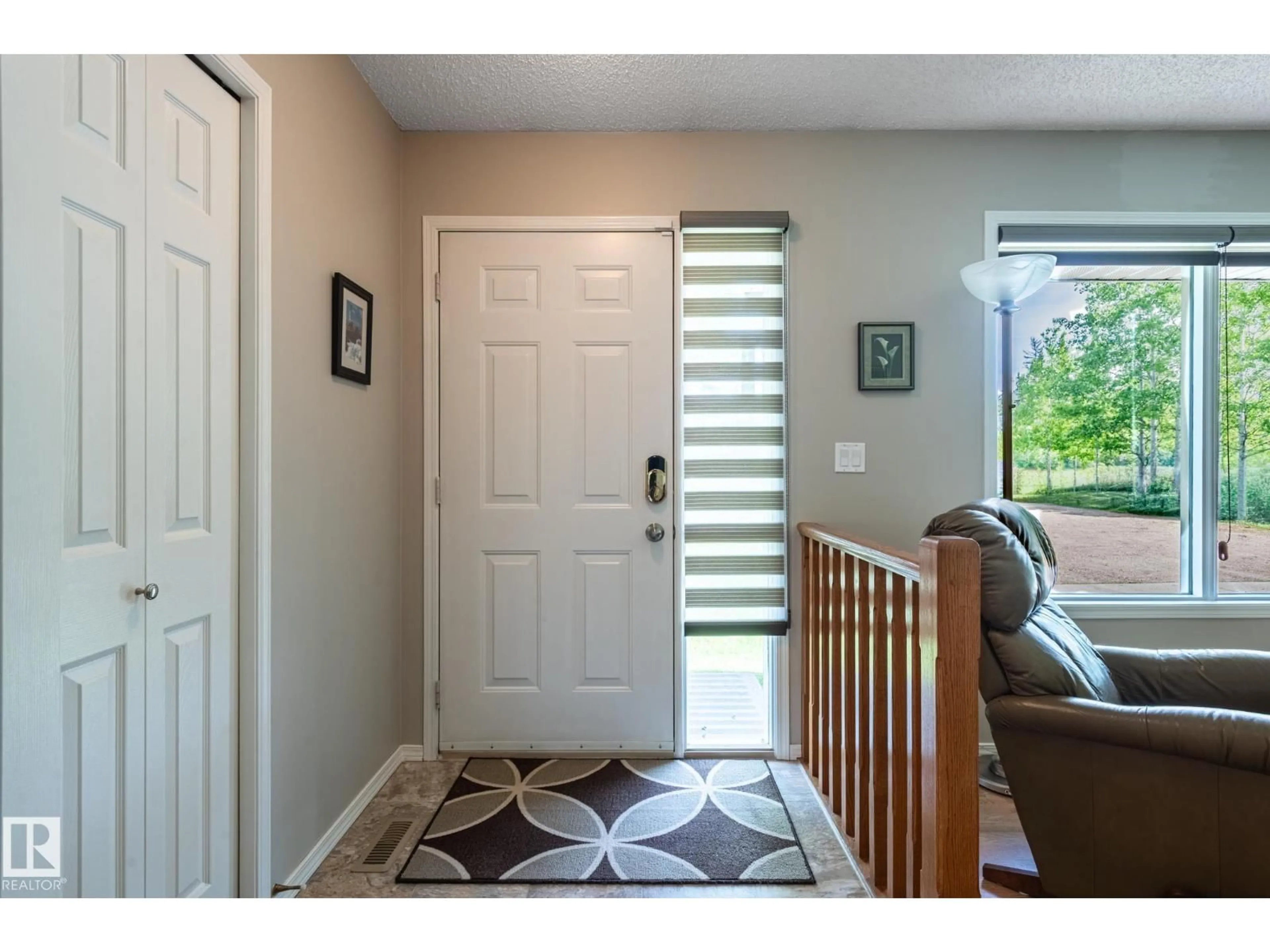 Indoor entryway for 21531 WYE ROAD, Rural Strathcona County Alberta T8E2Y2