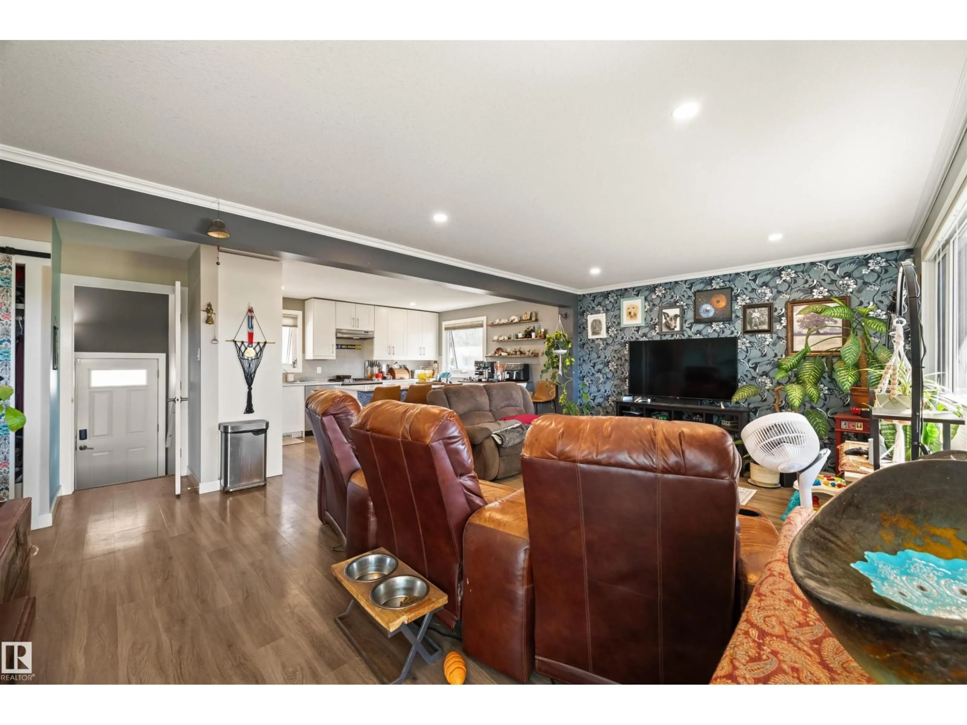 Unknown for NW - 12002 39 ST, Edmonton Alberta T5W2J8