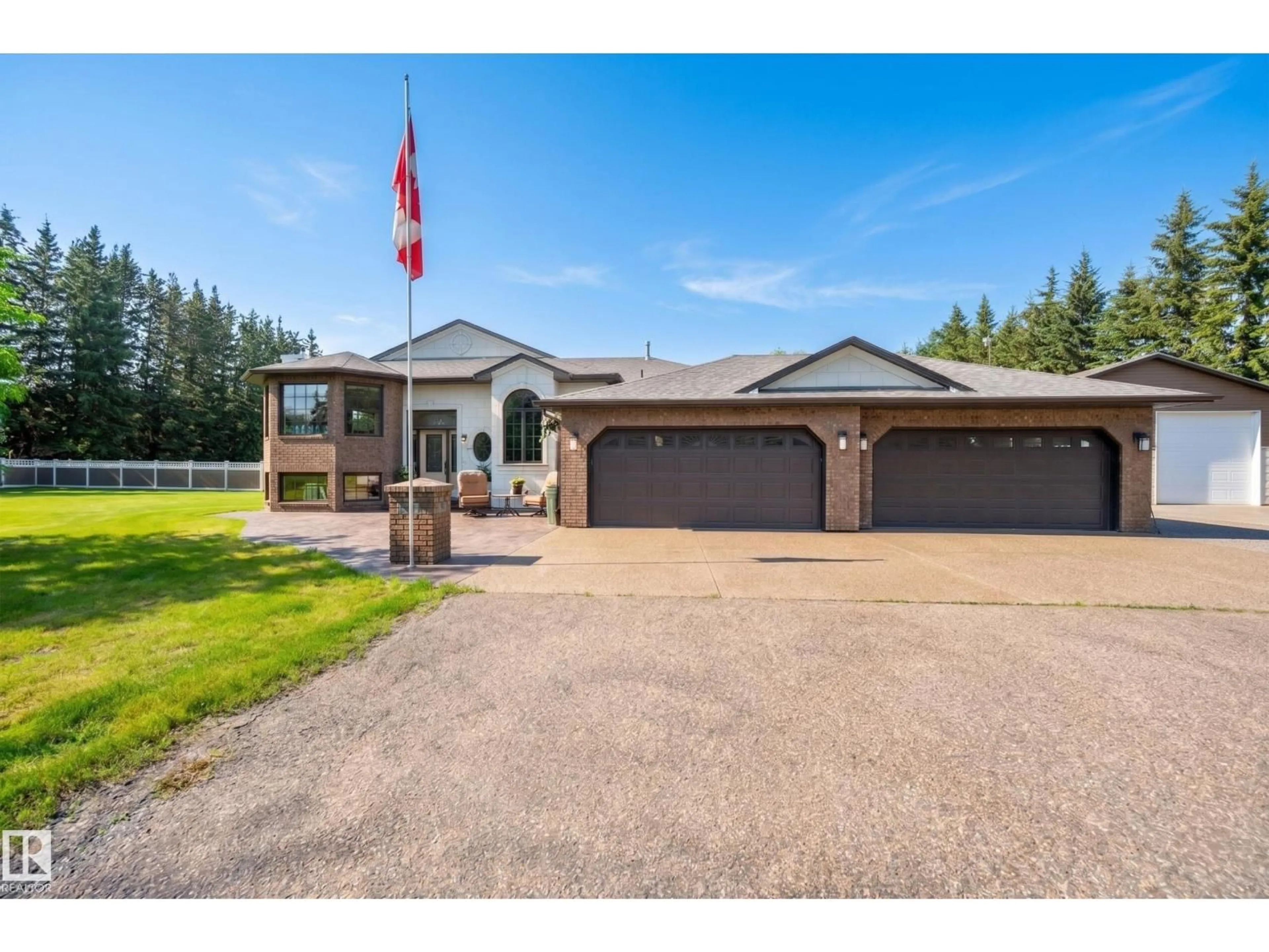 A pic from outside/outdoor area/front of a property/back of a property/a pic from drone, unknown for 55326 RGE ROAD 223, Rural Sturgeon County Alberta T8L5B2
