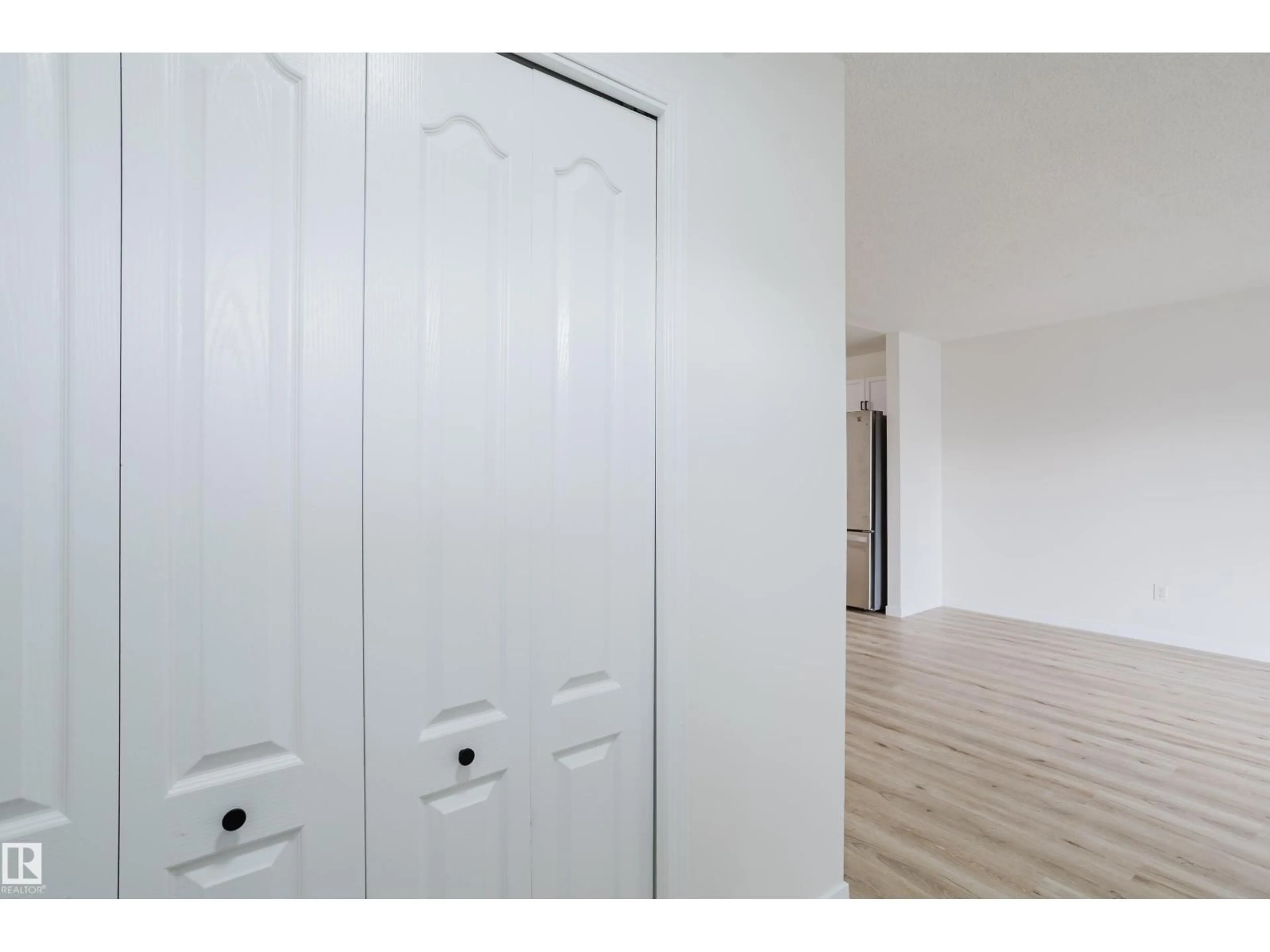 A pic of a room for 16475 115 ST, Edmonton Alberta T5X5E8
