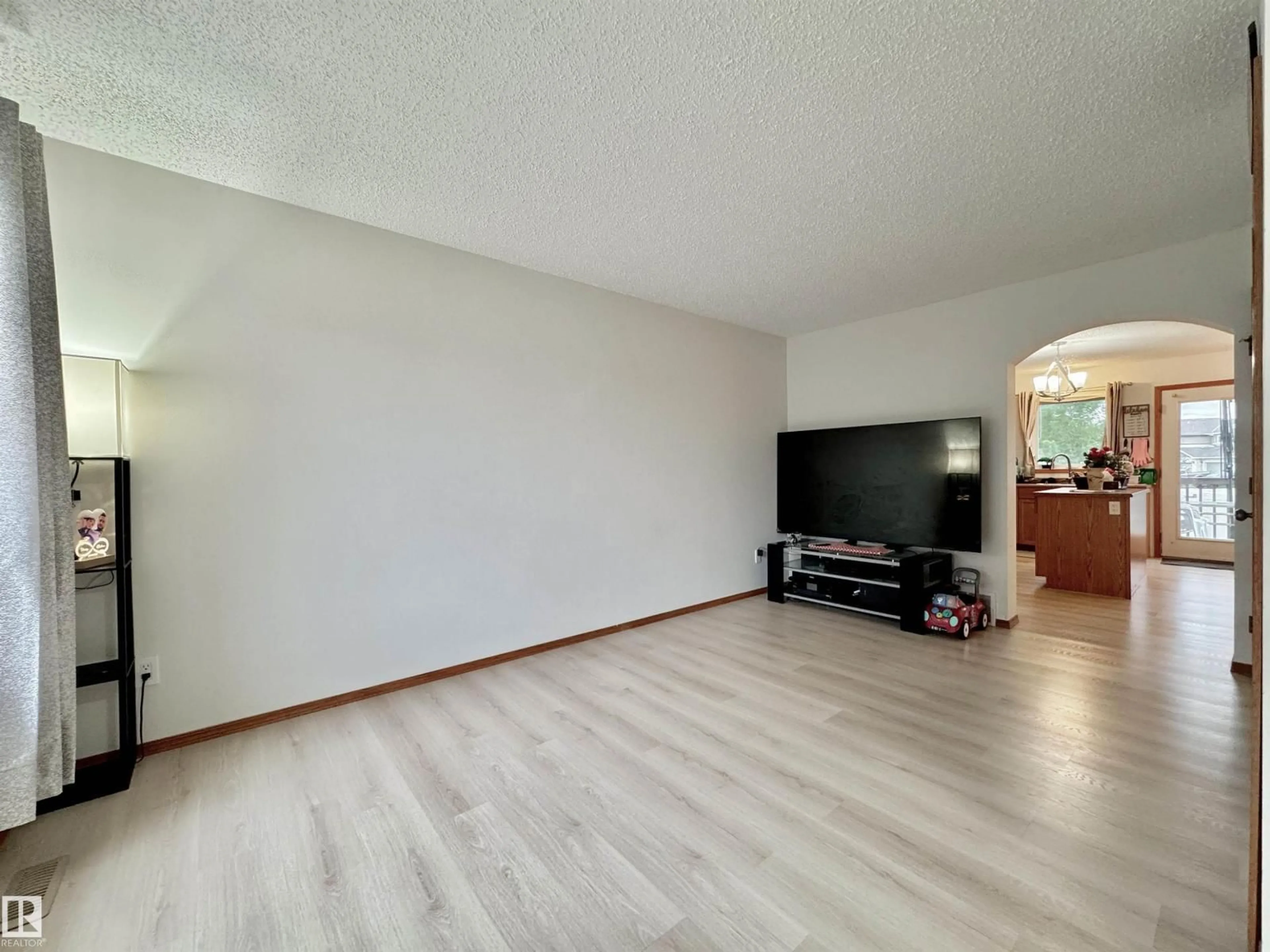 A pic of a room for 320 SPRUCE RIDGE RD, Spruce Grove Alberta T7X0H5