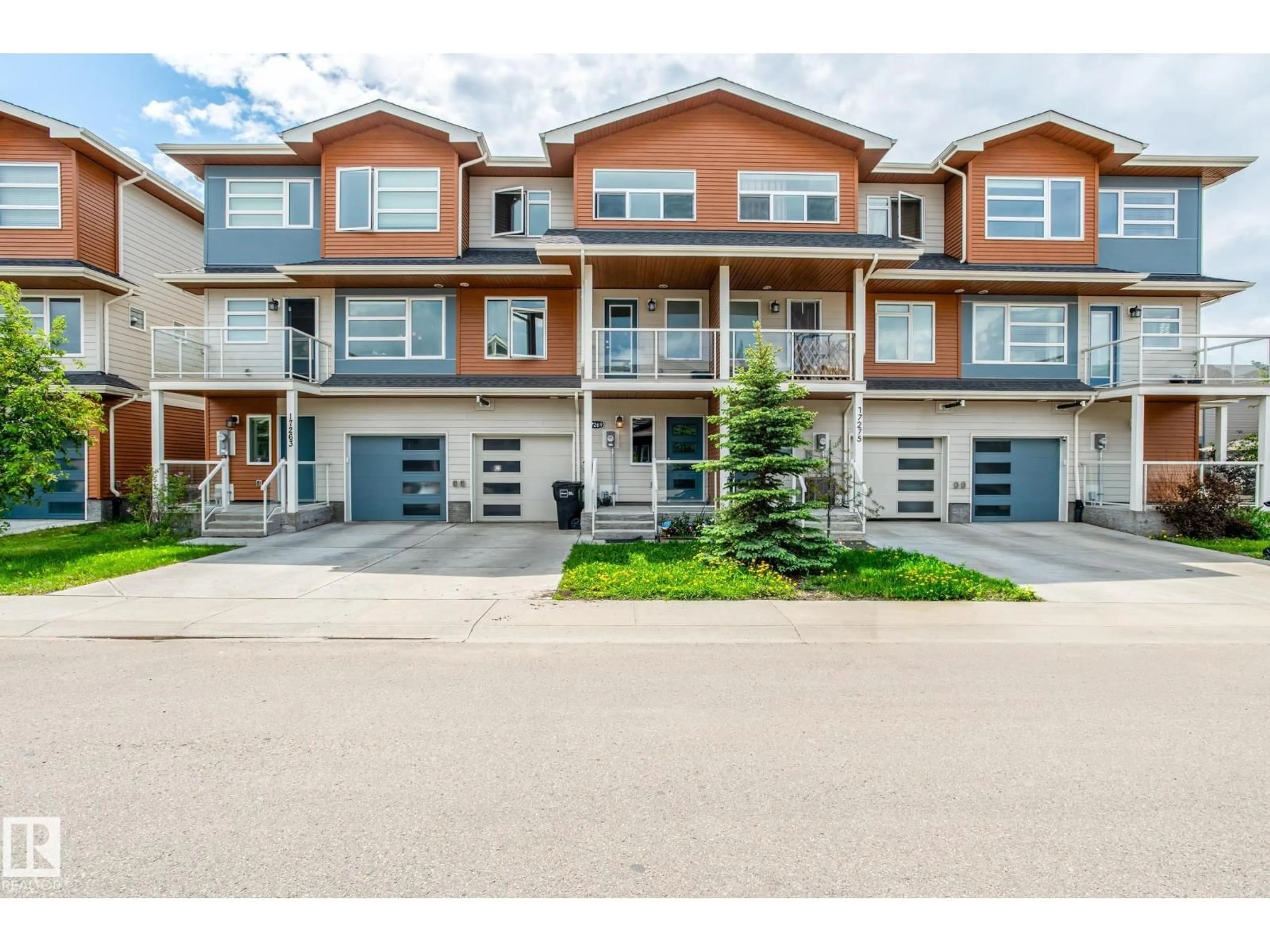 Unknown for SW - 17269 9 AV, Edmonton Alberta T6W3V4